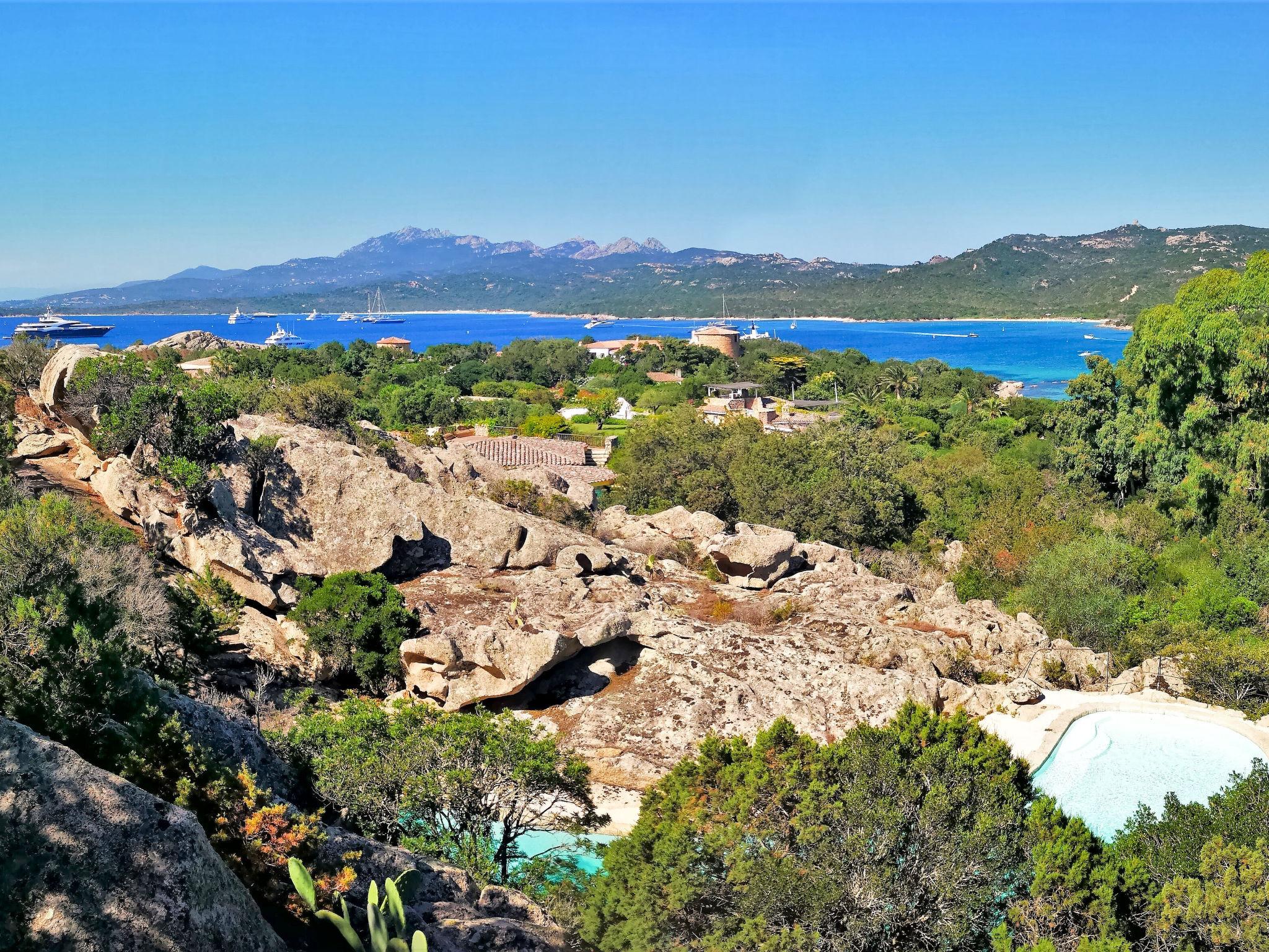 Photo 2 - Maison de 2 chambres à Arzachena avec piscine privée et vues à la mer