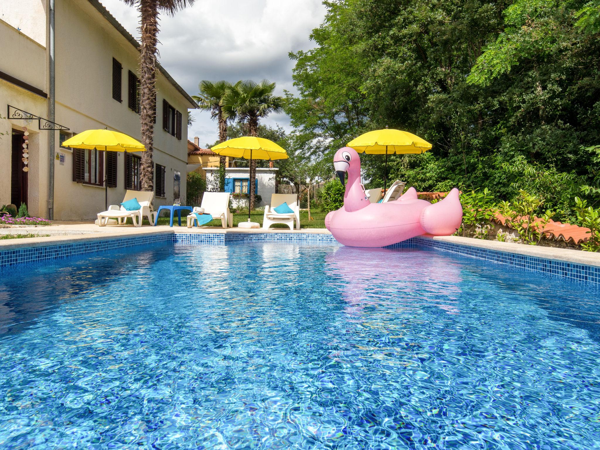 Photo 19 - Maison de 3 chambres à Karojba avec piscine privée et jardin