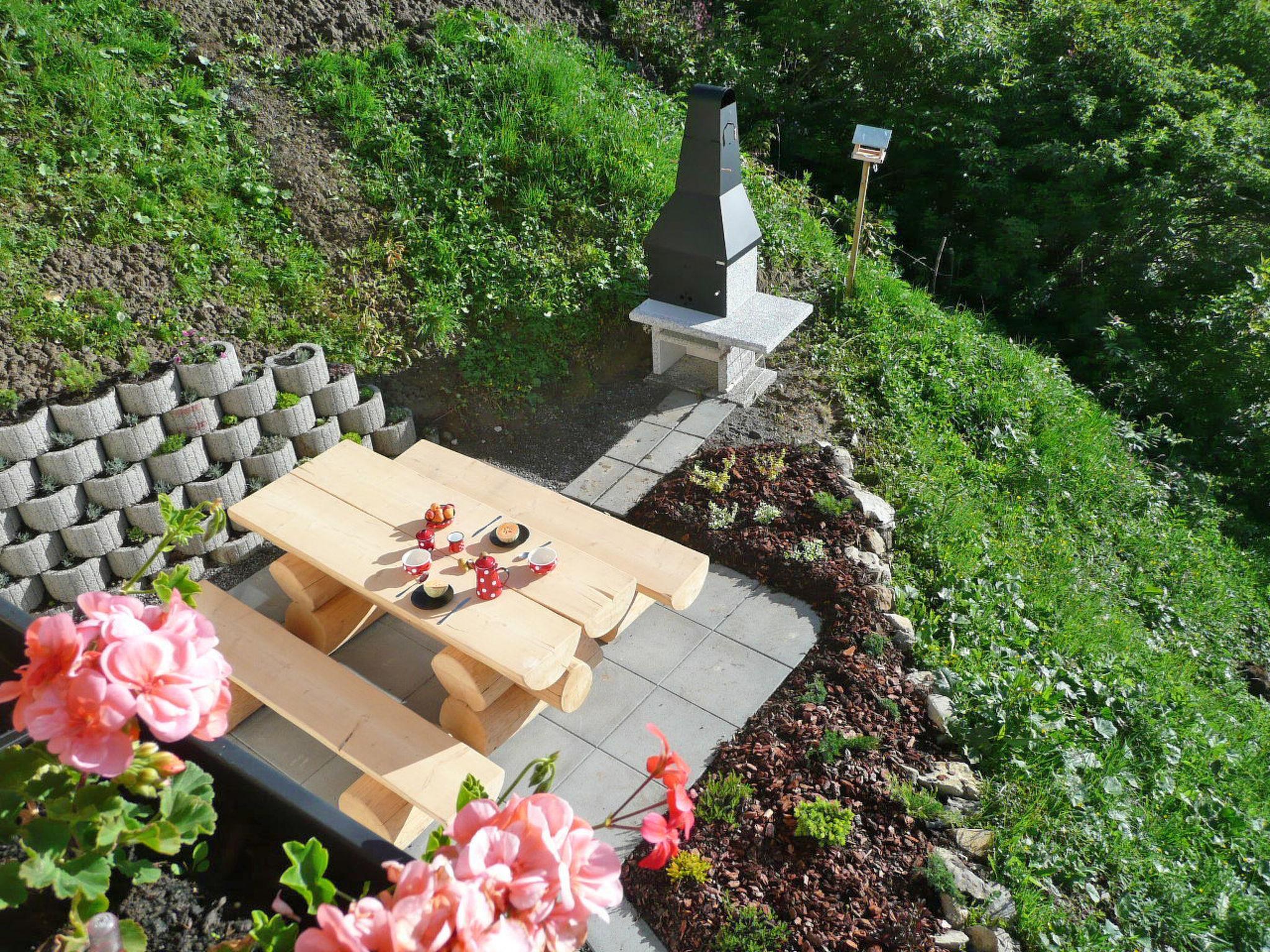 Foto 16 - Casa de 3 quartos em Gruyères com terraço e vista para a montanha