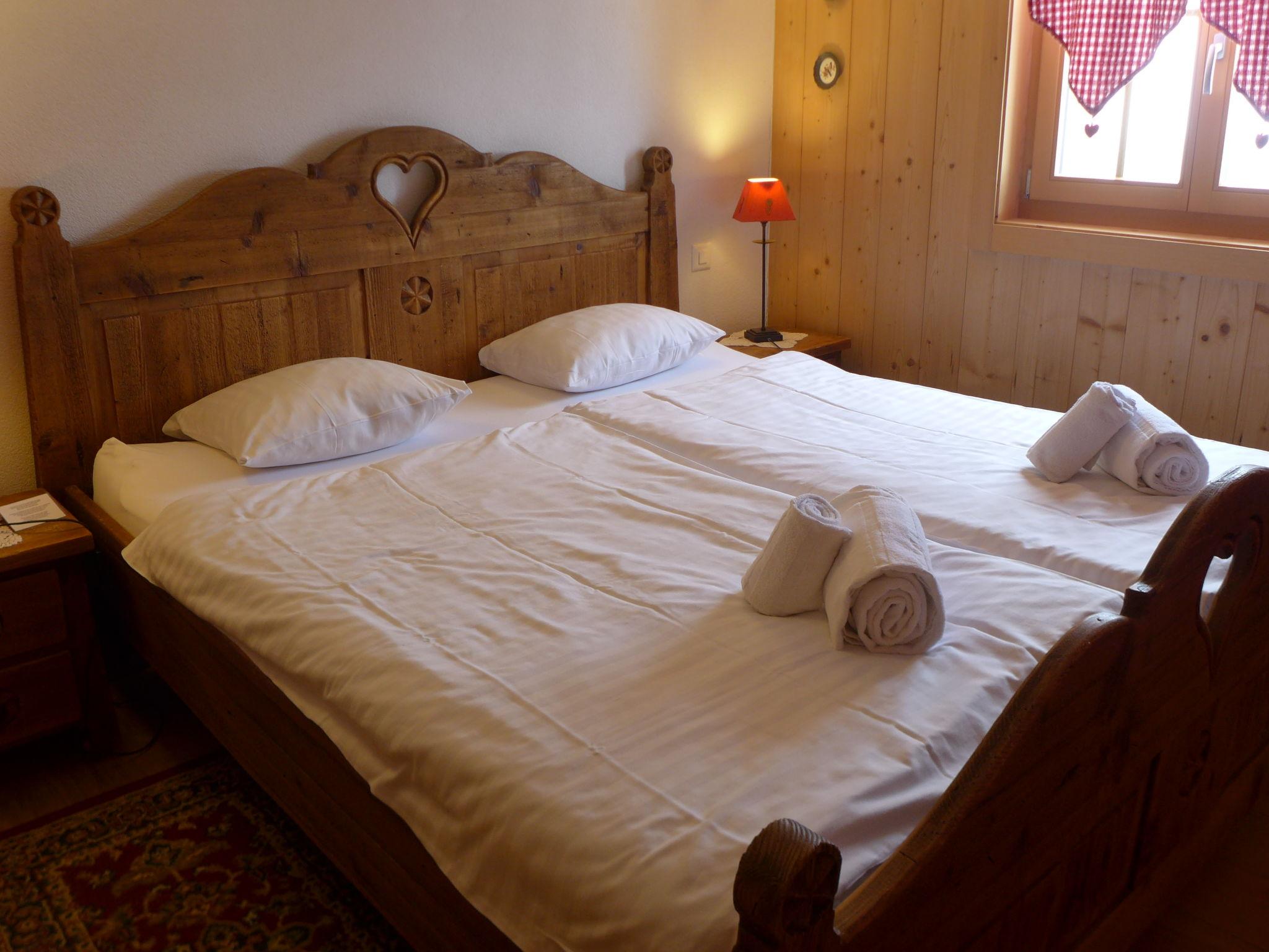 Foto 7 - Casa con 3 camere da letto a Gruyères con terrazza