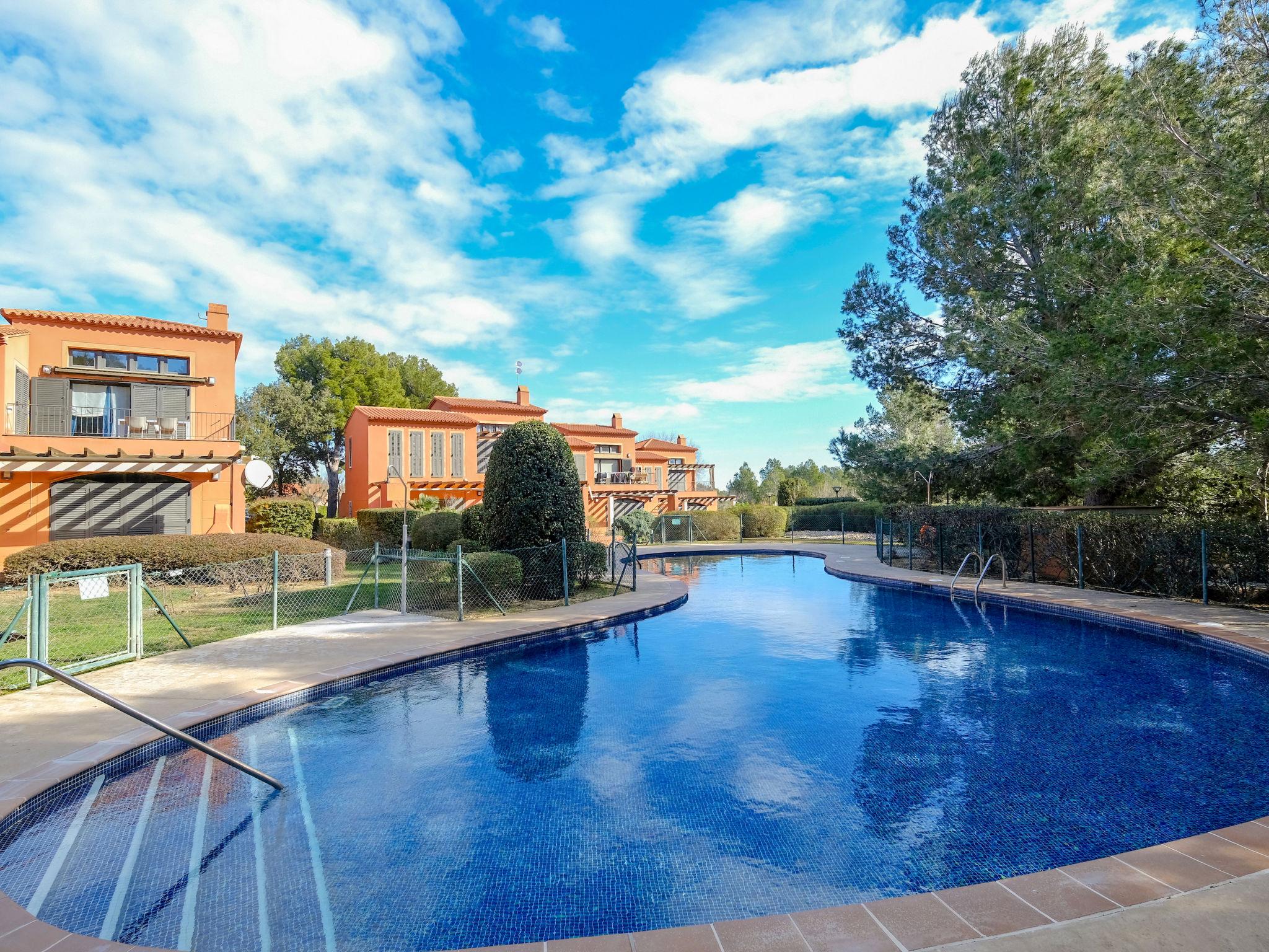 Photo 1 - Appartement de 3 chambres à Mont-roig del Camp avec piscine et vues à la mer
