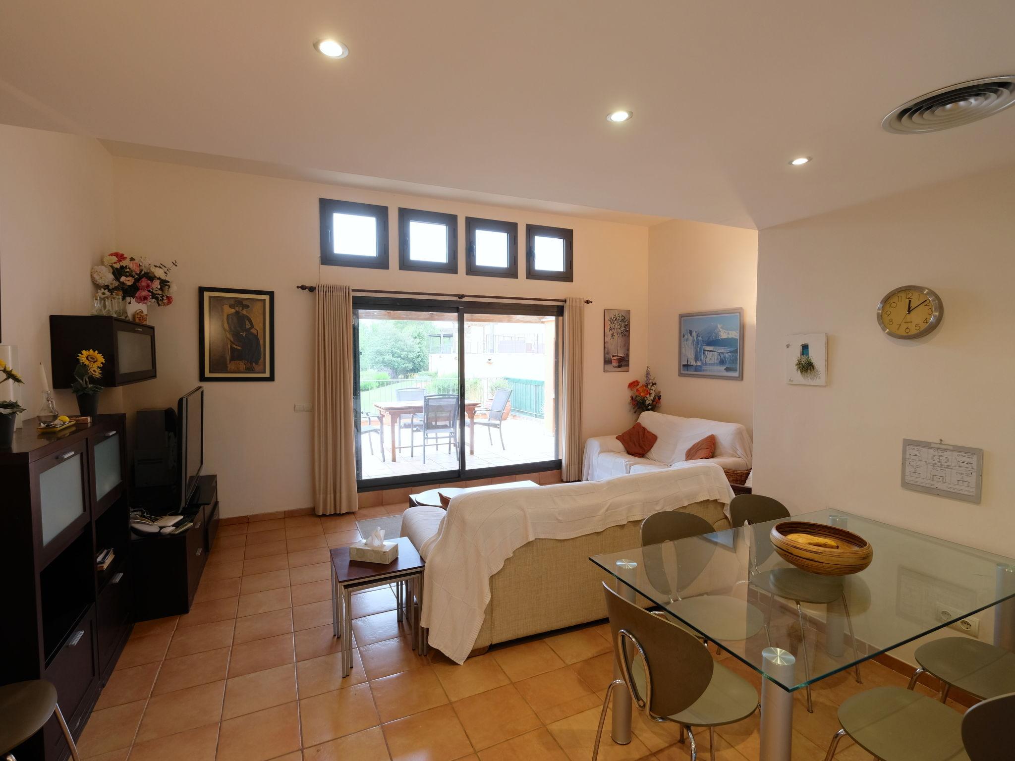 Photo 7 - 3 bedroom Apartment in Mont-roig del Camp with swimming pool and sea view