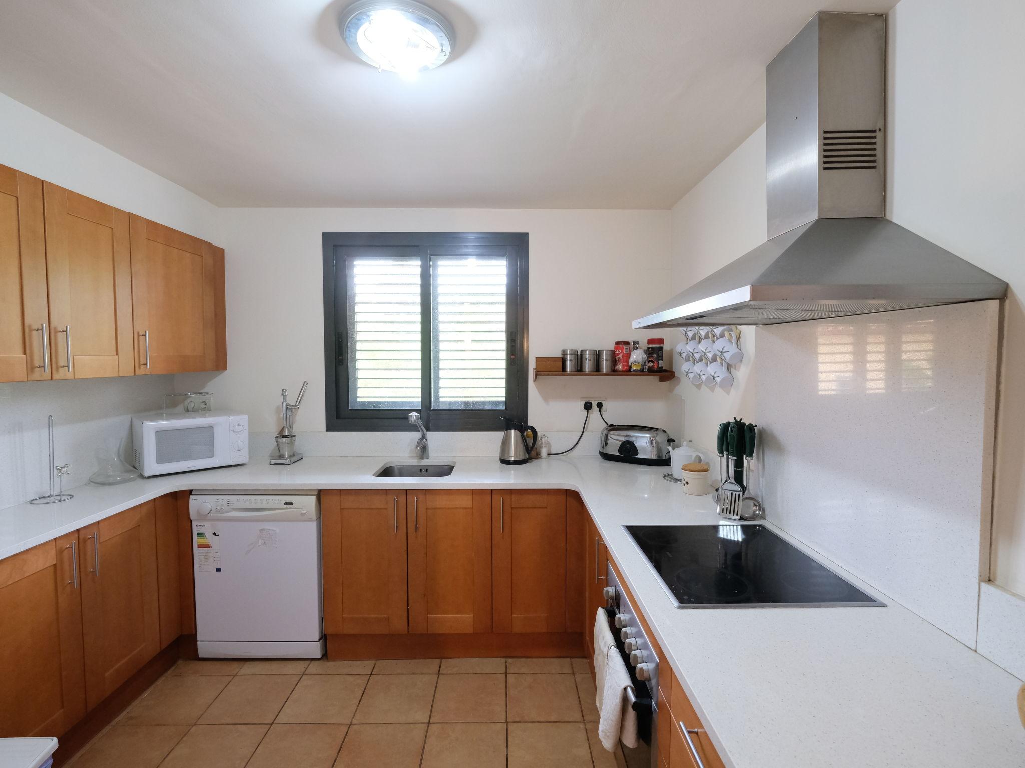 Photo 11 - 3 bedroom Apartment in Mont-roig del Camp with swimming pool and garden