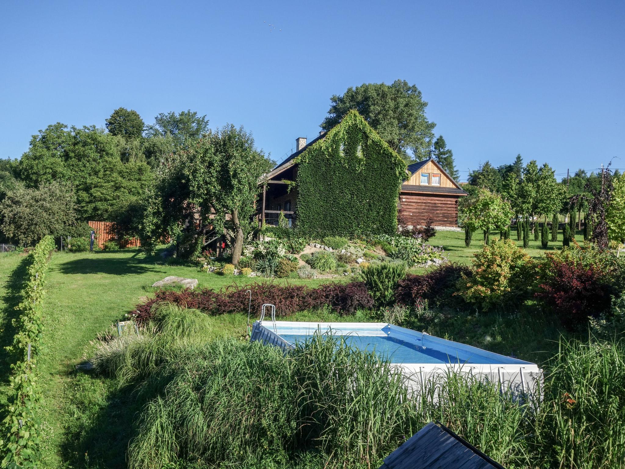 Foto 2 - Casa con 2 camere da letto a Pilica con piscina e giardino