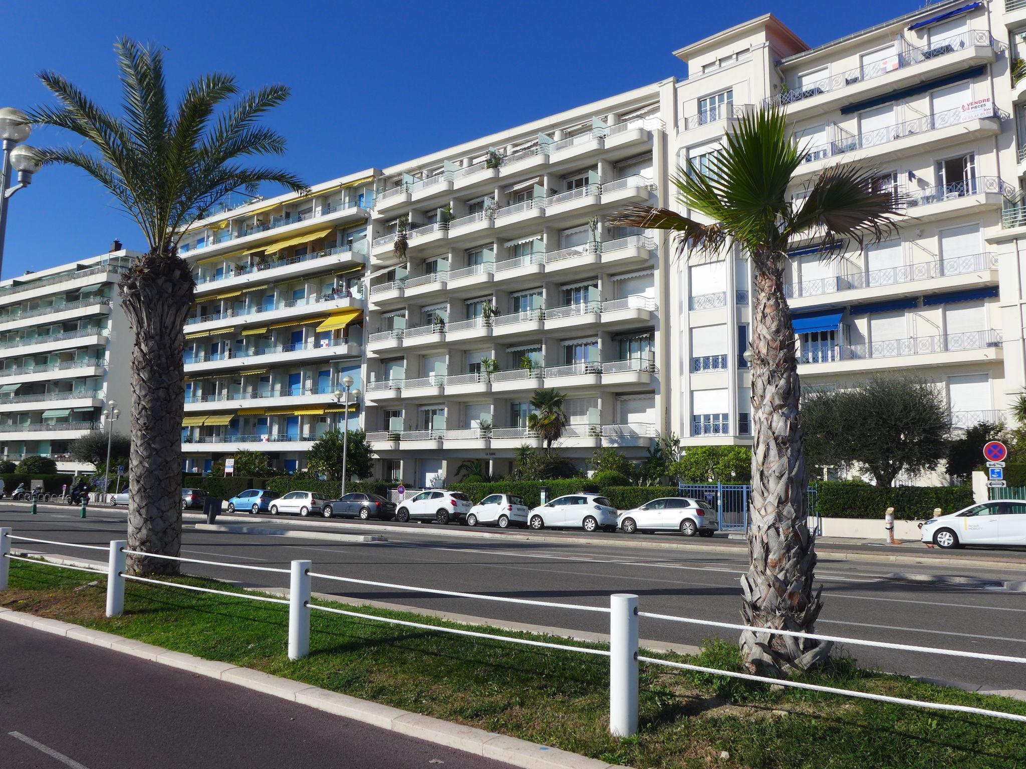 Foto 18 - Appartamento con 1 camera da letto a Nizza con terrazza e vista mare