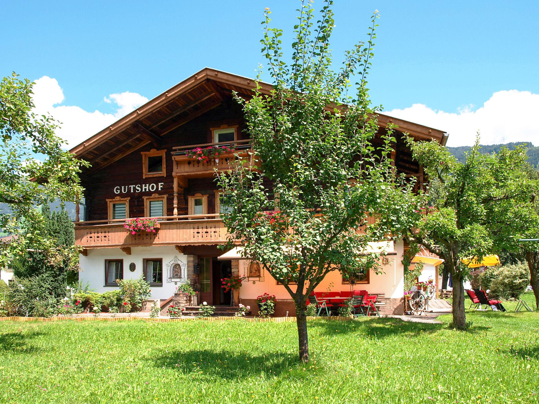 Foto 1 - Apartamento de 1 habitación en Zell am Ziller con jardín y vistas a la montaña