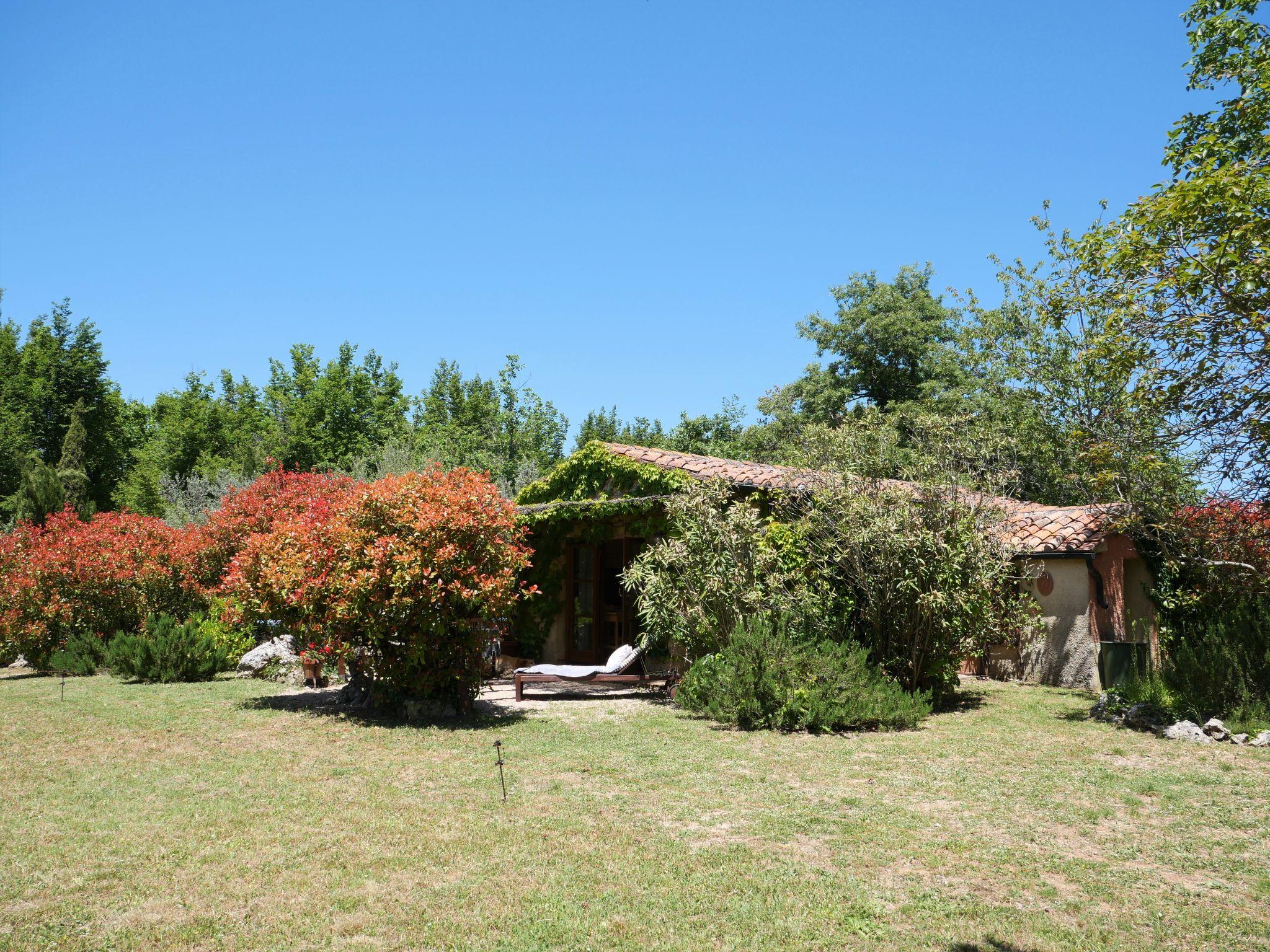 Foto 16 - Casa de 1 quarto em Montieri com piscina e jardim