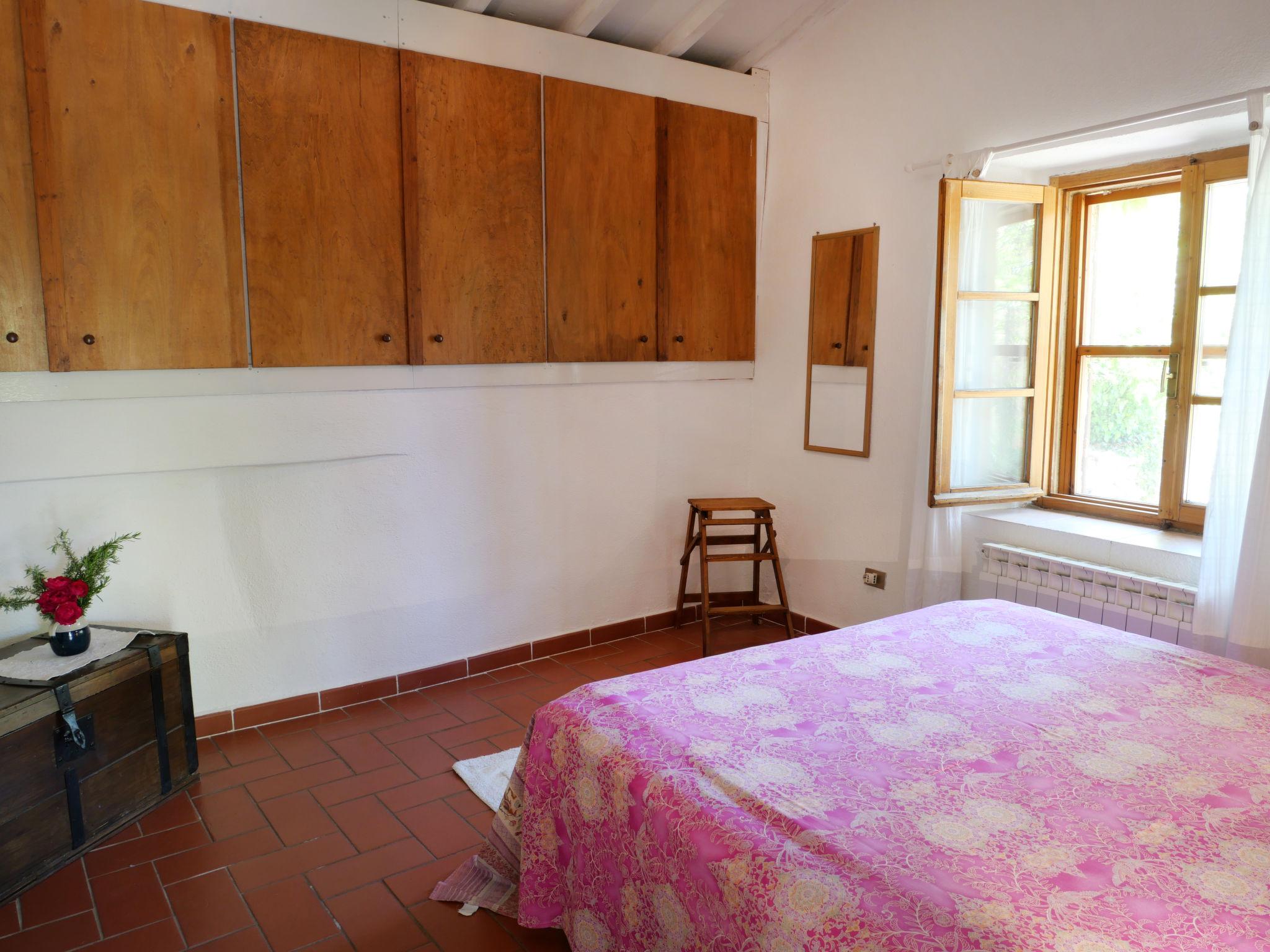 Photo 12 - 1 bedroom House in Montieri with swimming pool and garden