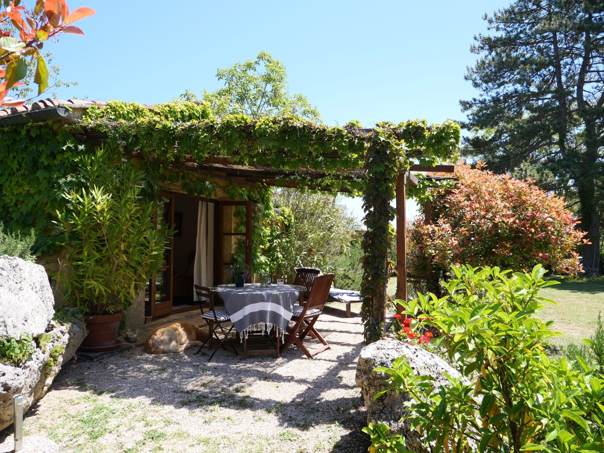 Foto 1 - Casa de 1 habitación en Montieri con piscina y jardín