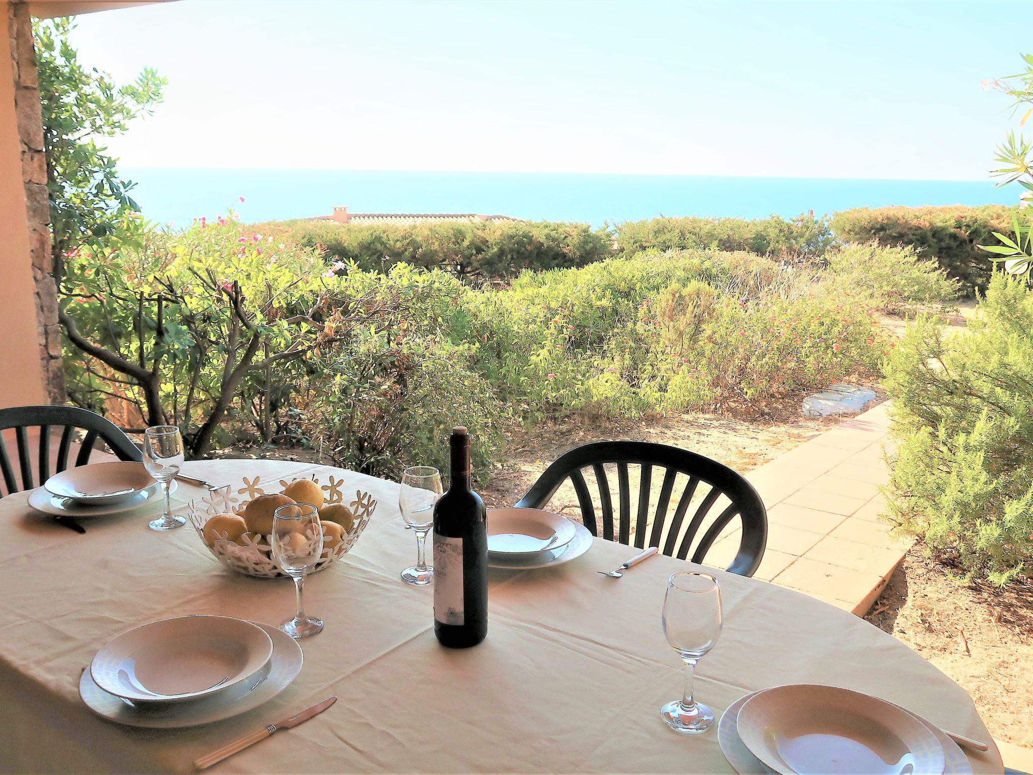 Foto 19 - Haus mit 2 Schlafzimmern in Trinità d'Agultu e Vignola mit garten und blick aufs meer