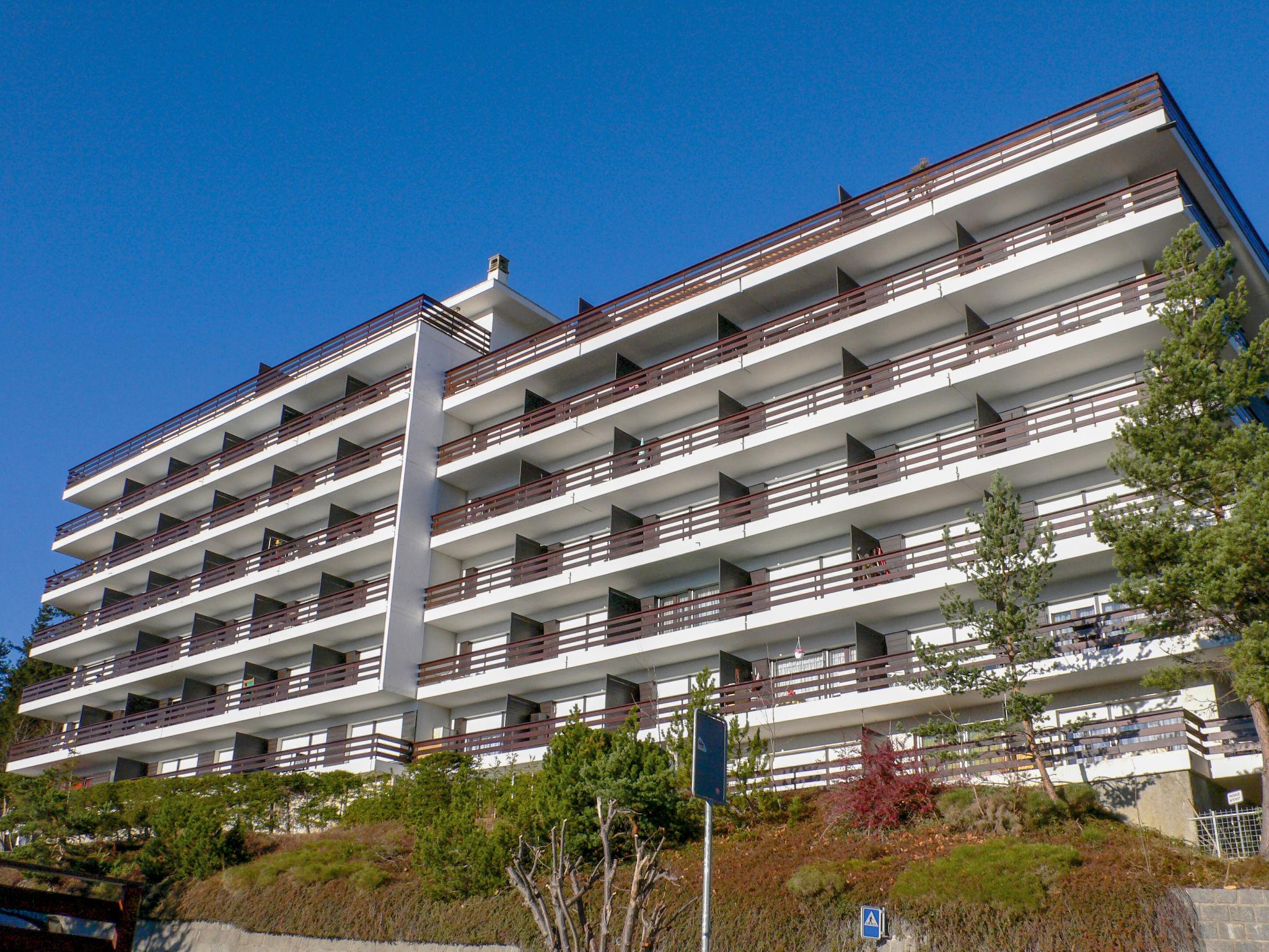 Photo 21 - Apartment in Crans-Montana with swimming pool and mountain view