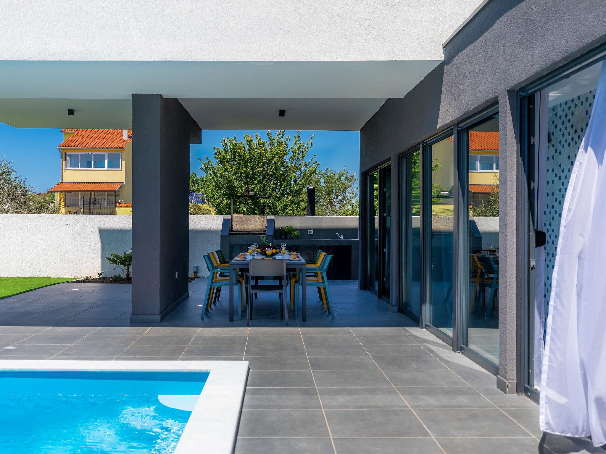Foto 5 - Casa de 3 quartos em Fažana com piscina privada e vistas do mar