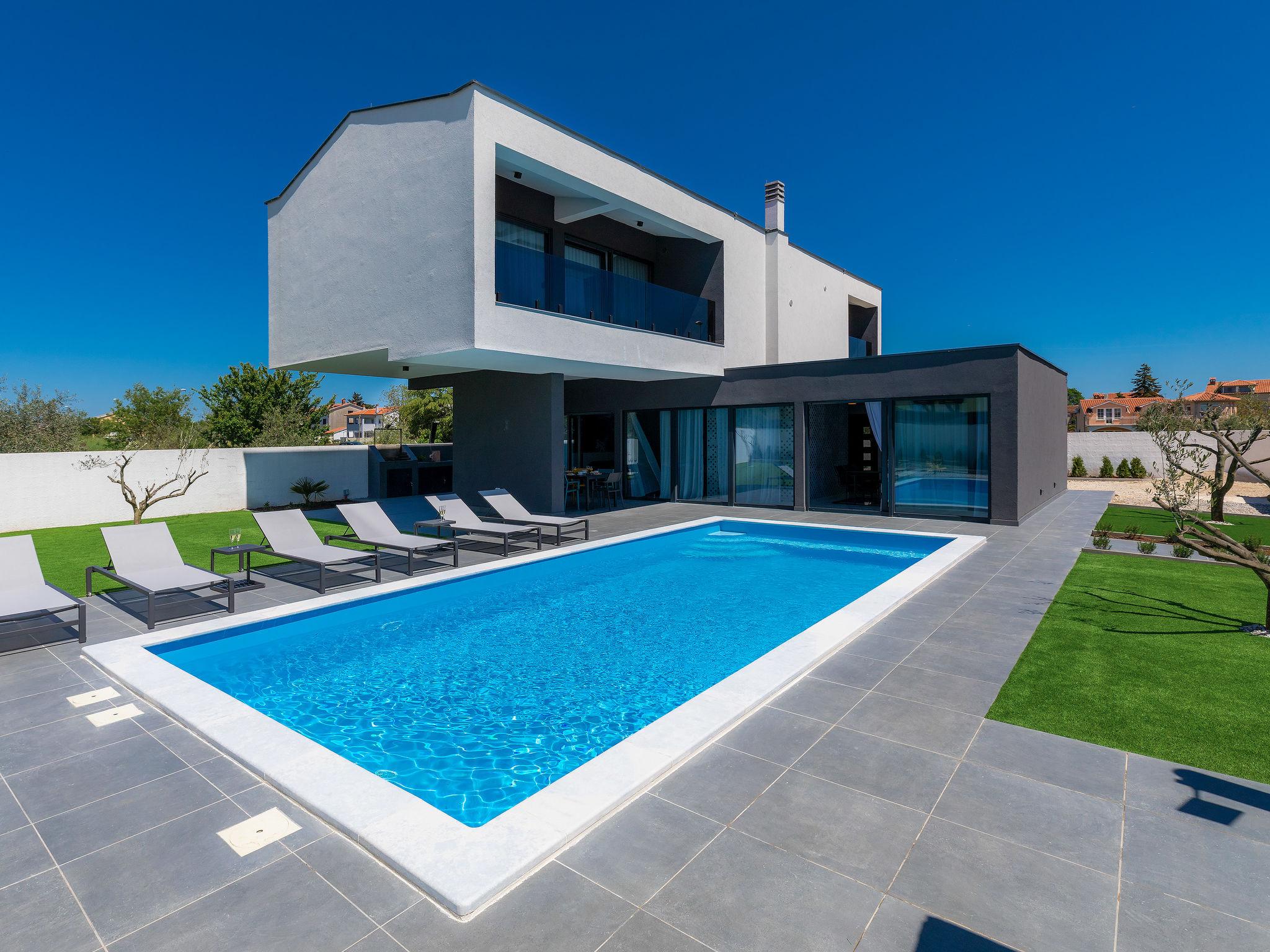 Foto 39 - Casa de 3 quartos em Fažana com piscina privada e vistas do mar