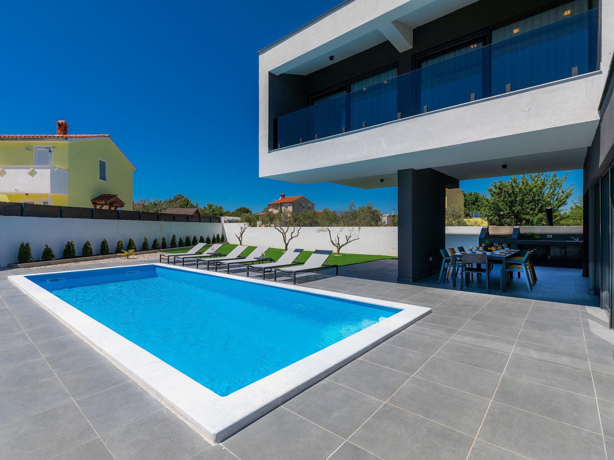 Photo 18 - Maison de 3 chambres à Fažana avec piscine privée et vues à la mer