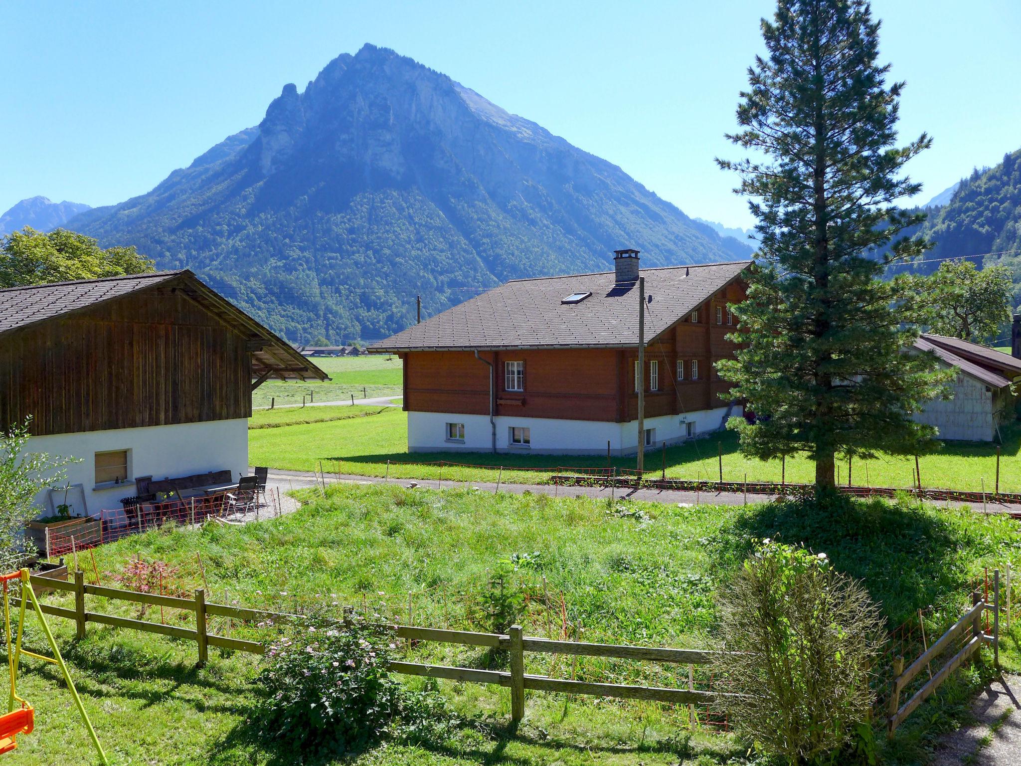 Foto 23 - Casa de 4 quartos em Innertkirchen com jardim e vista para a montanha