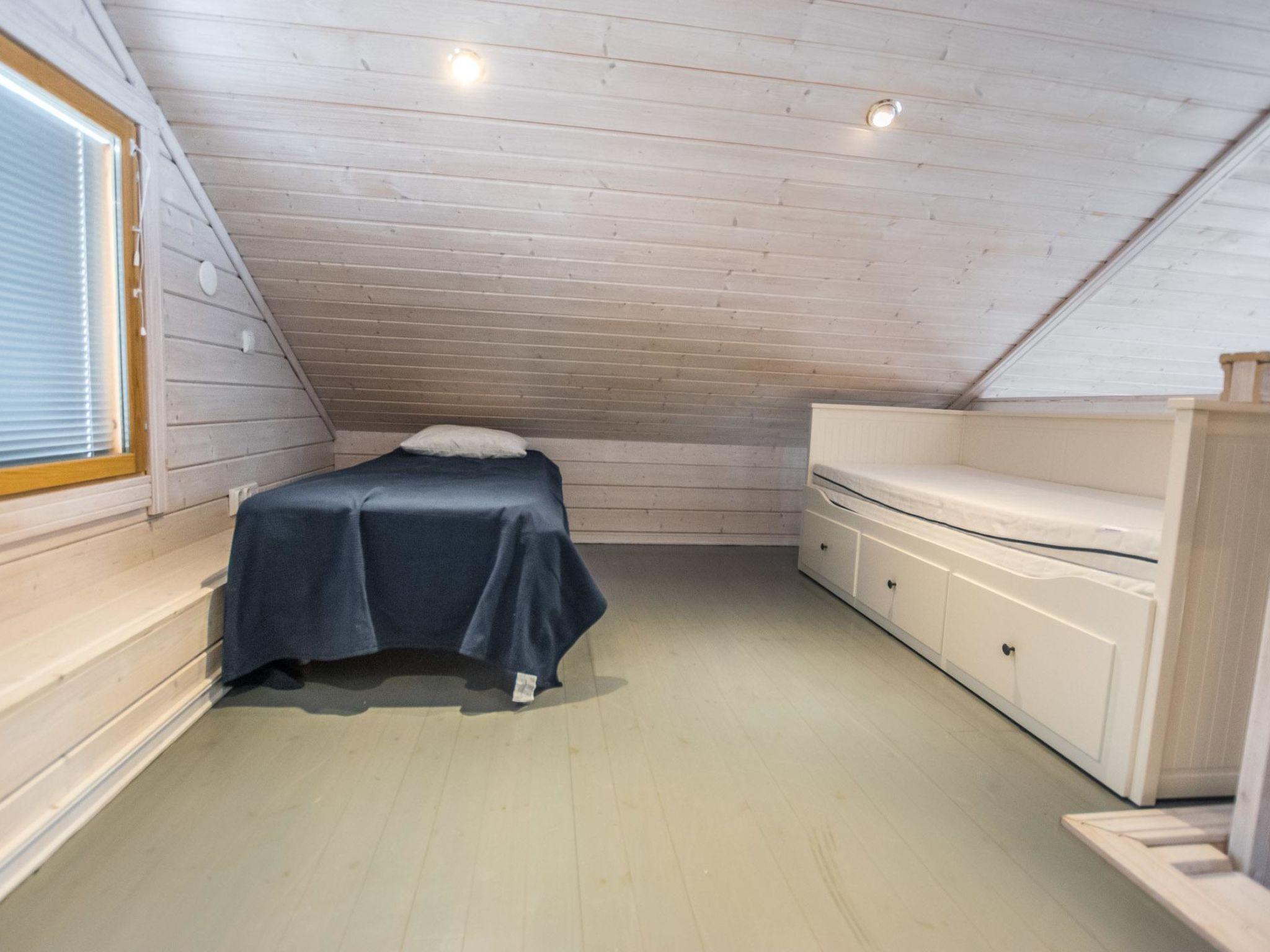 Foto 11 - Casa de 2 habitaciones en Pori con sauna