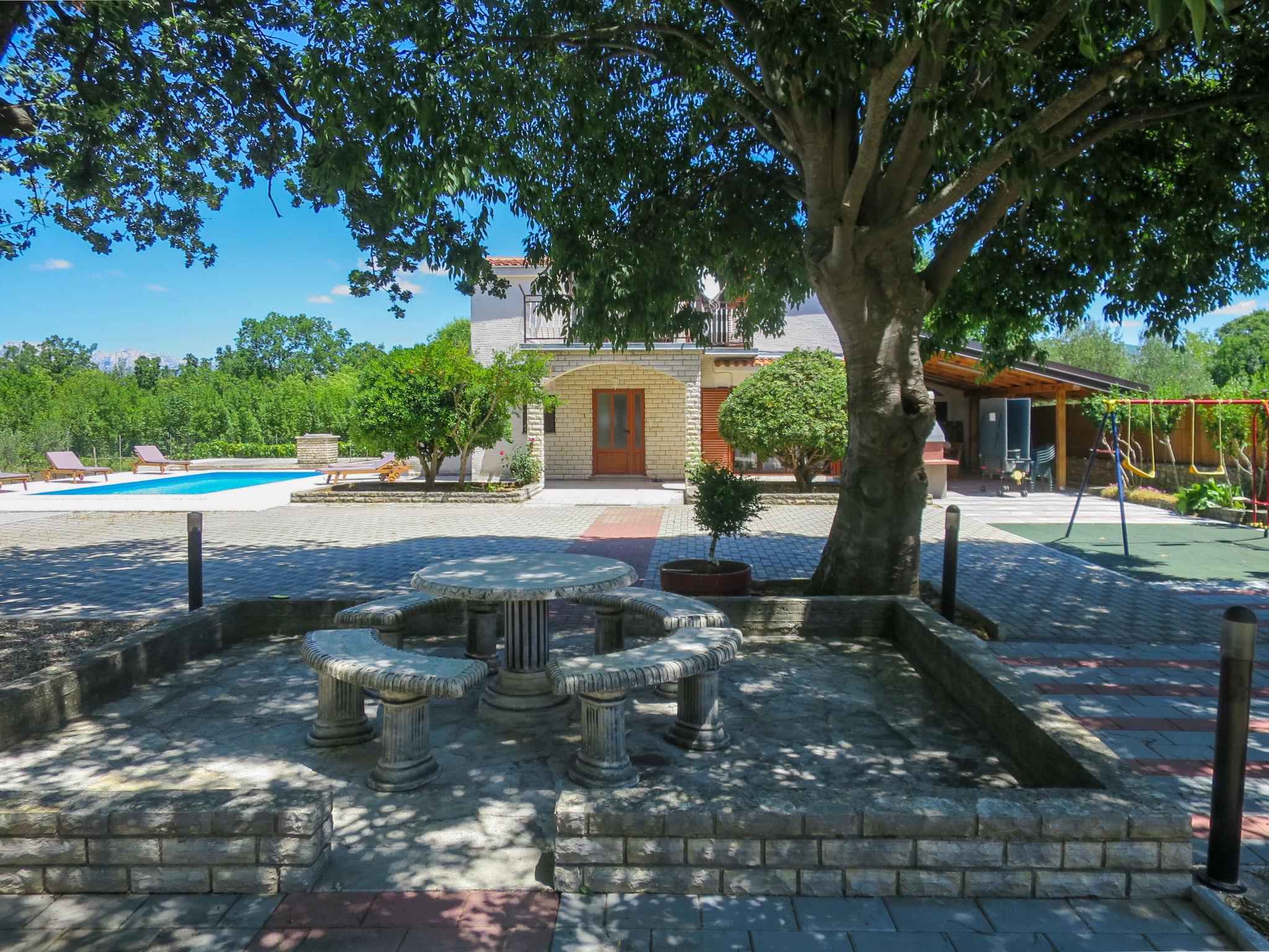 Foto 3 - Casa con 4 camere da letto a Novigrad con piscina privata e vista mare