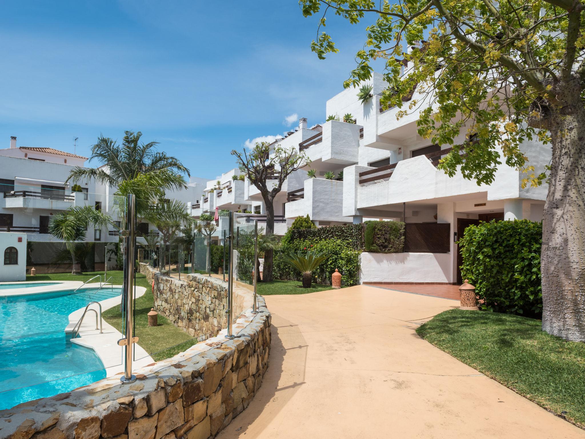 Foto 22 - Apartamento de 2 quartos em Estepona com piscina privada e jardim