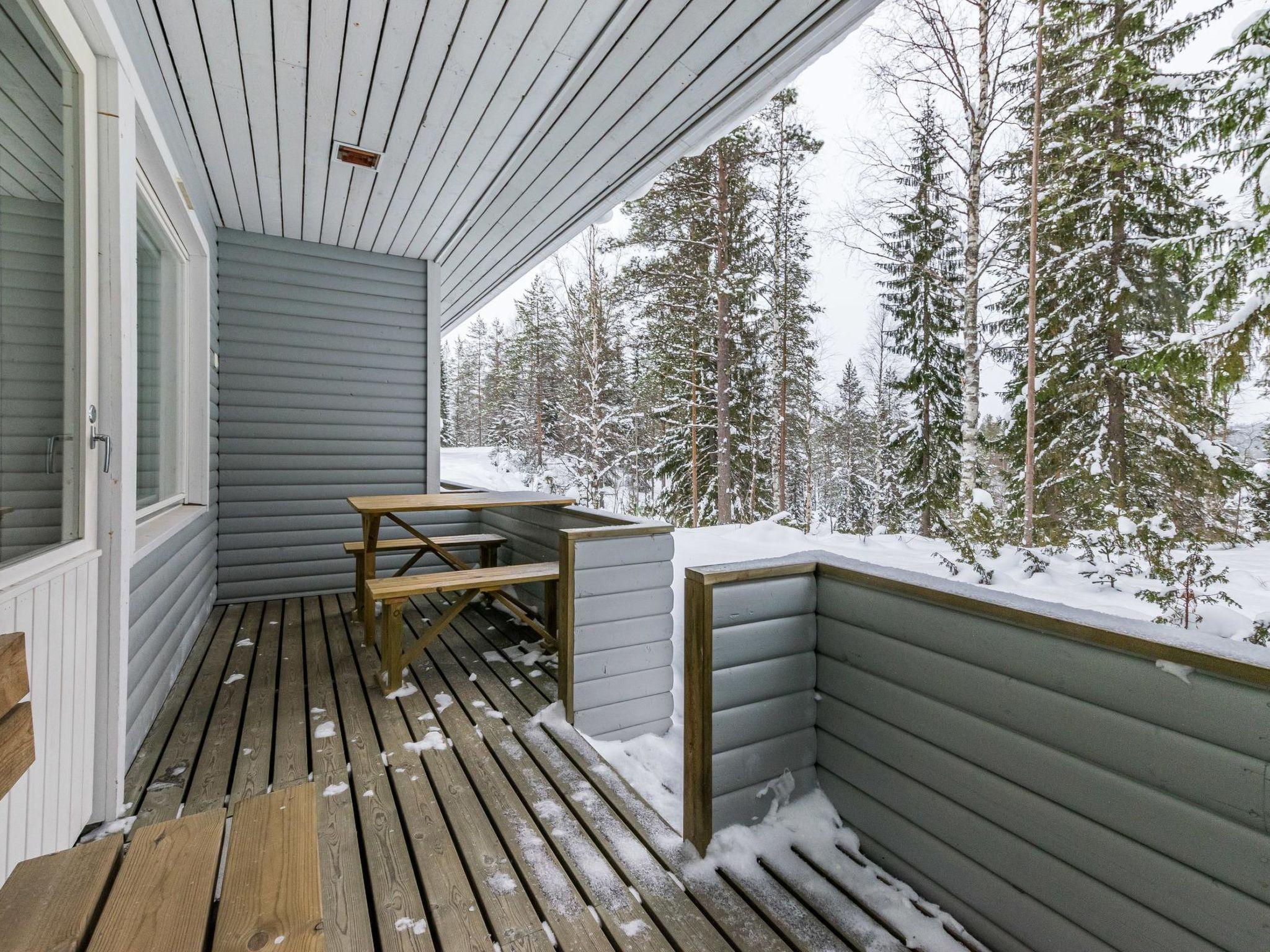 Foto 8 - Haus mit 1 Schlafzimmer in Puolanka mit sauna und blick auf die berge