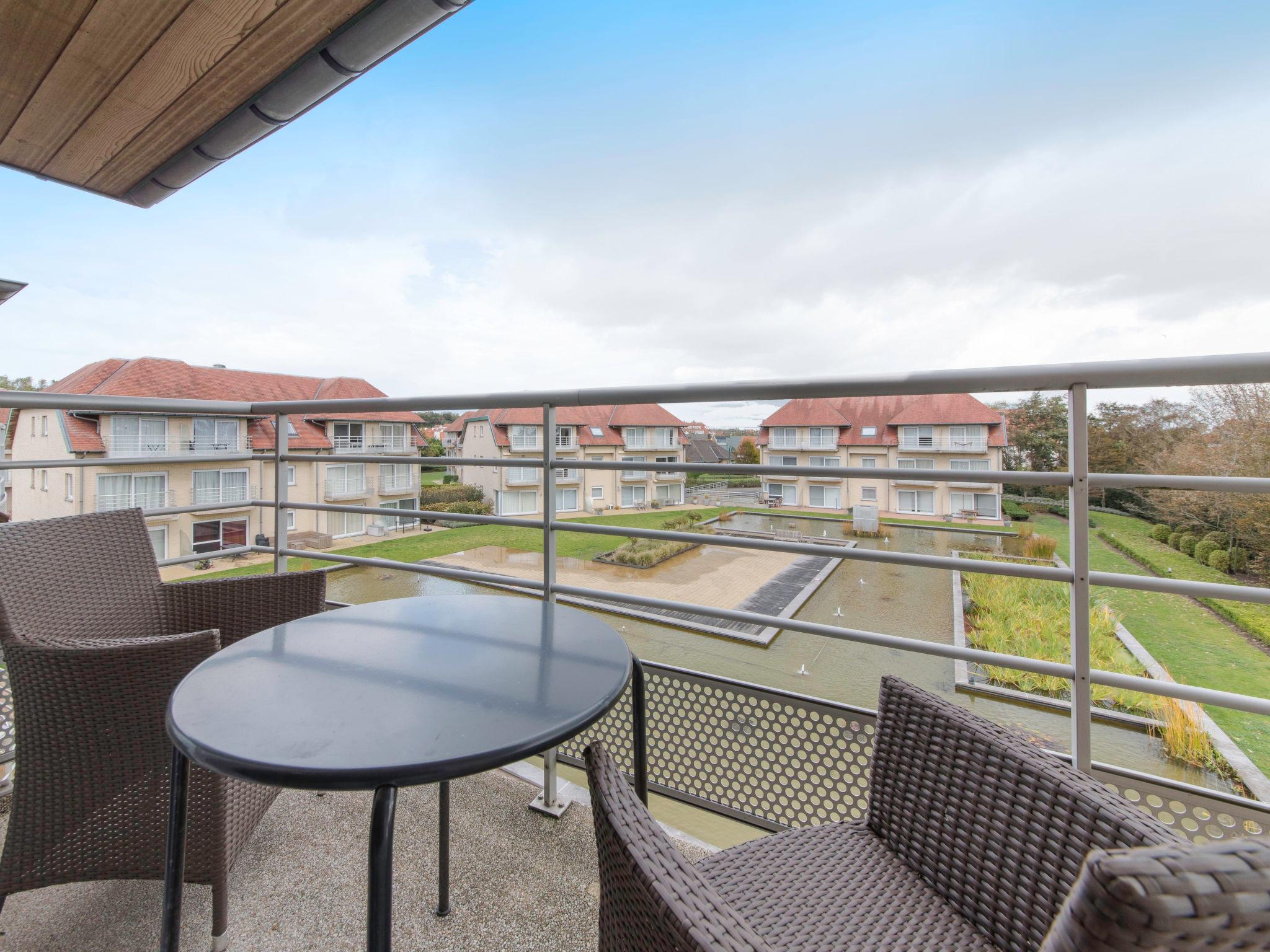 Photo 14 - Apartment in De Haan with swimming pool and sea view