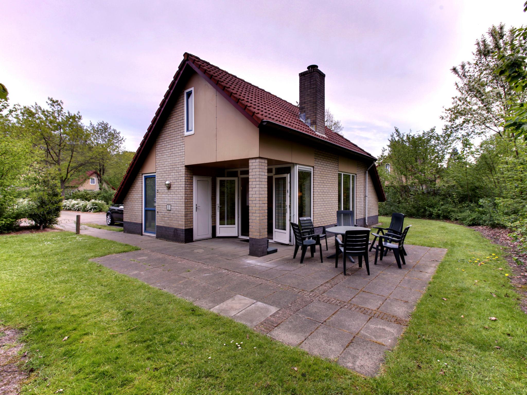 Photo 1 - Maison de 2 chambres à Dalfsen avec piscine et terrasse
