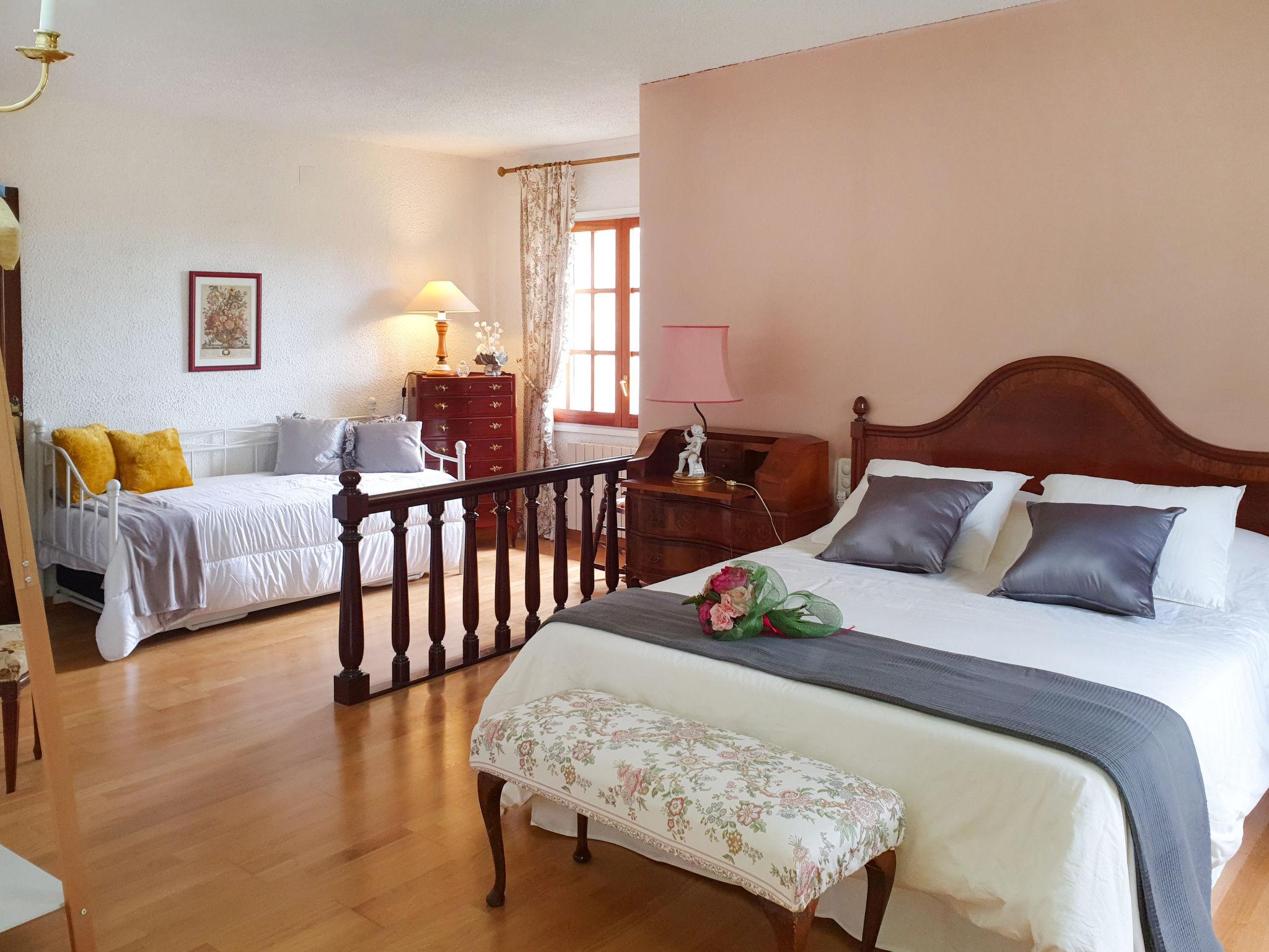 Foto 10 - Casa con 5 camere da letto a Alcover con piscina privata e vista mare
