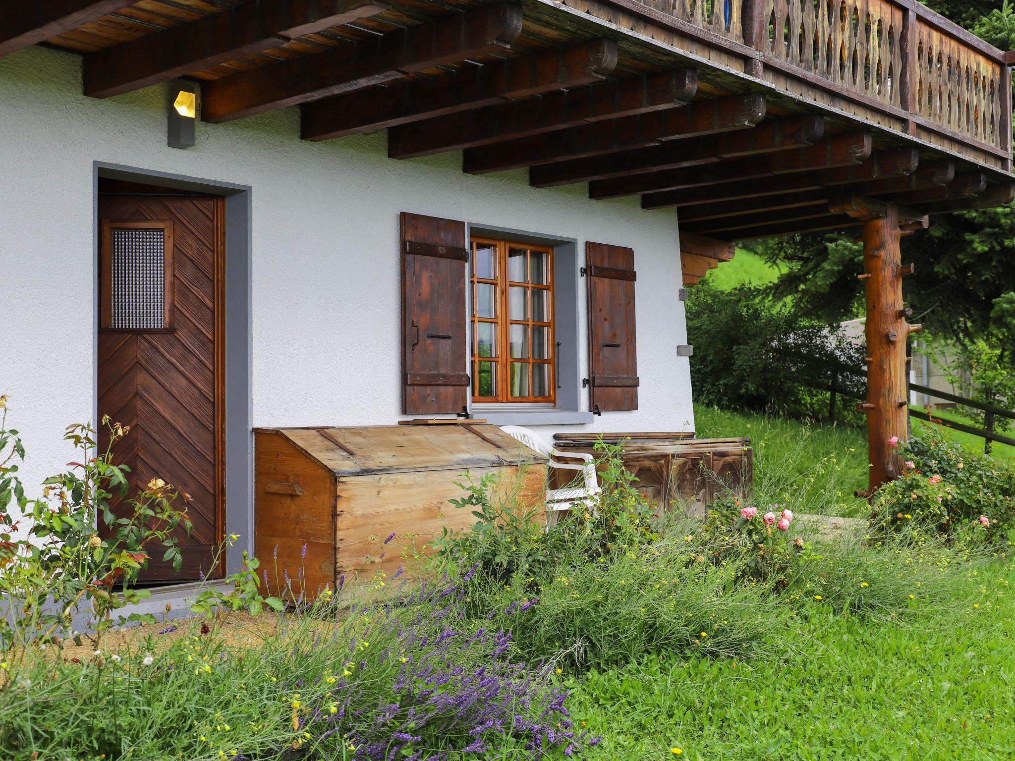 Foto 21 - Casa de 2 habitaciones en Ollon con jardín y vistas a la montaña