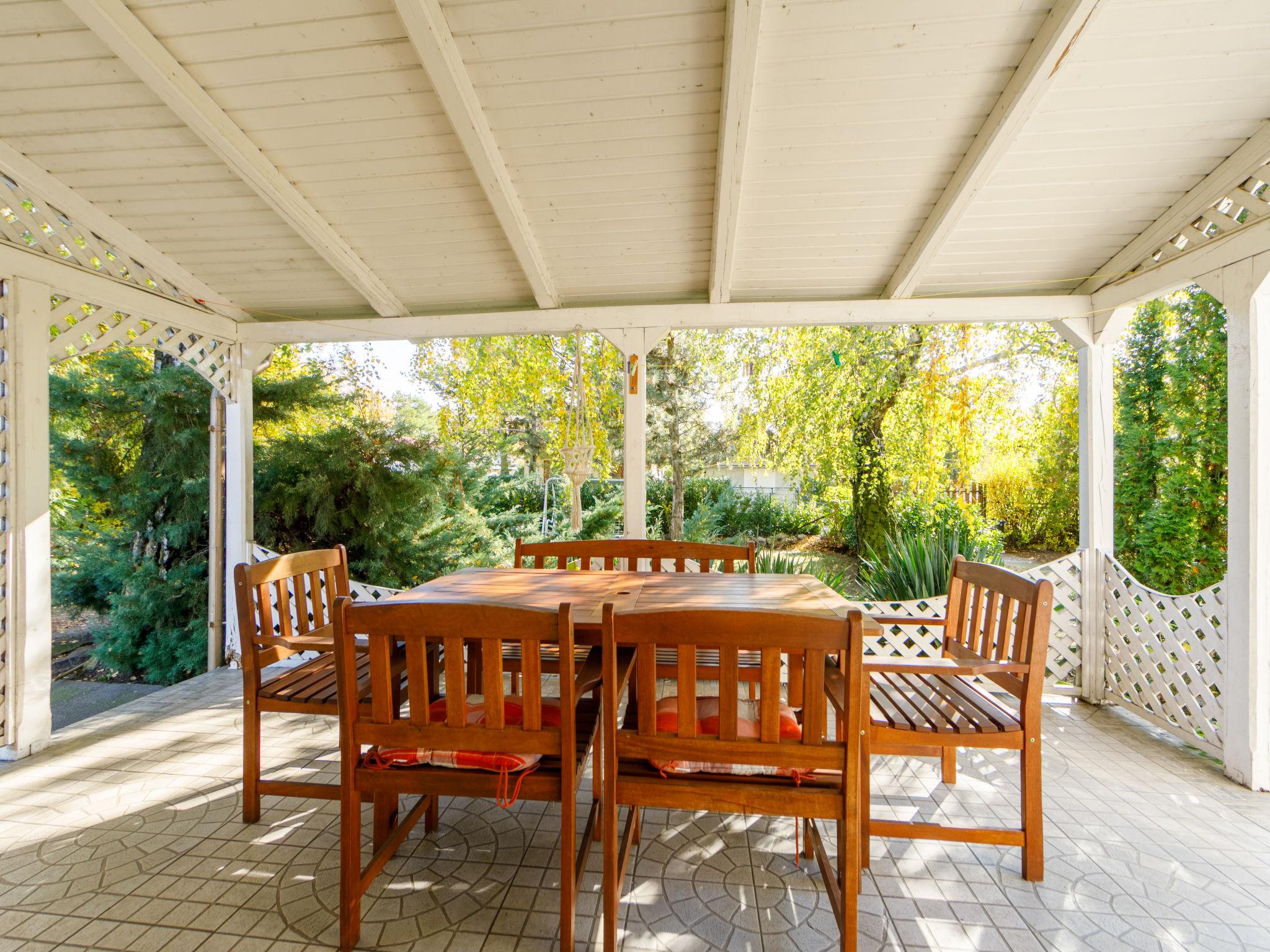 Photo 2 - Maison de 3 chambres à Balatonfenyves avec jardin et terrasse