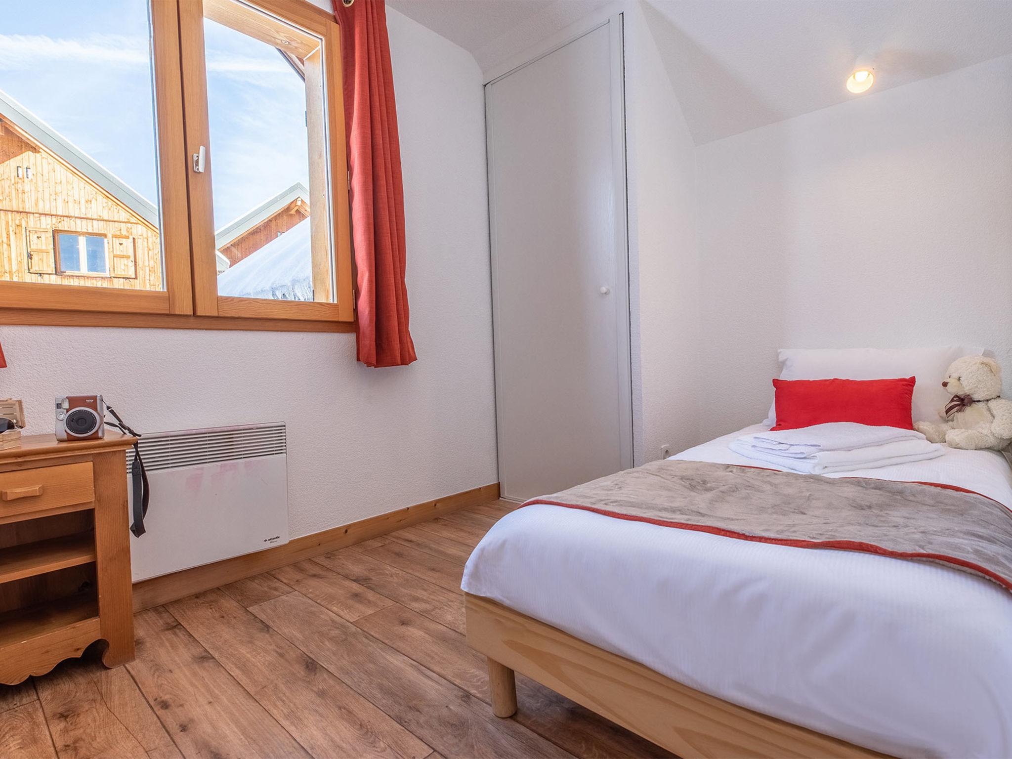 Foto 35 - Appartamento con 2 camere da letto a Les Déserts con piscina e vista sulle montagne