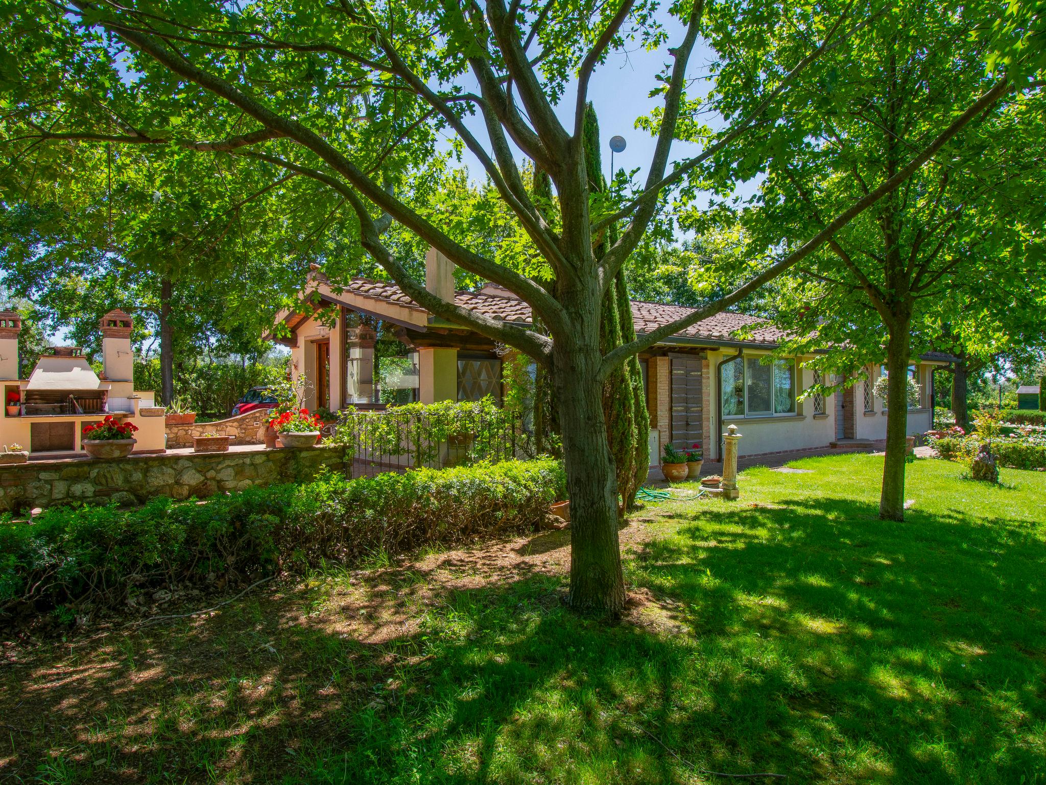 Foto 40 - Casa con 5 camere da letto a Cecina con piscina privata e giardino