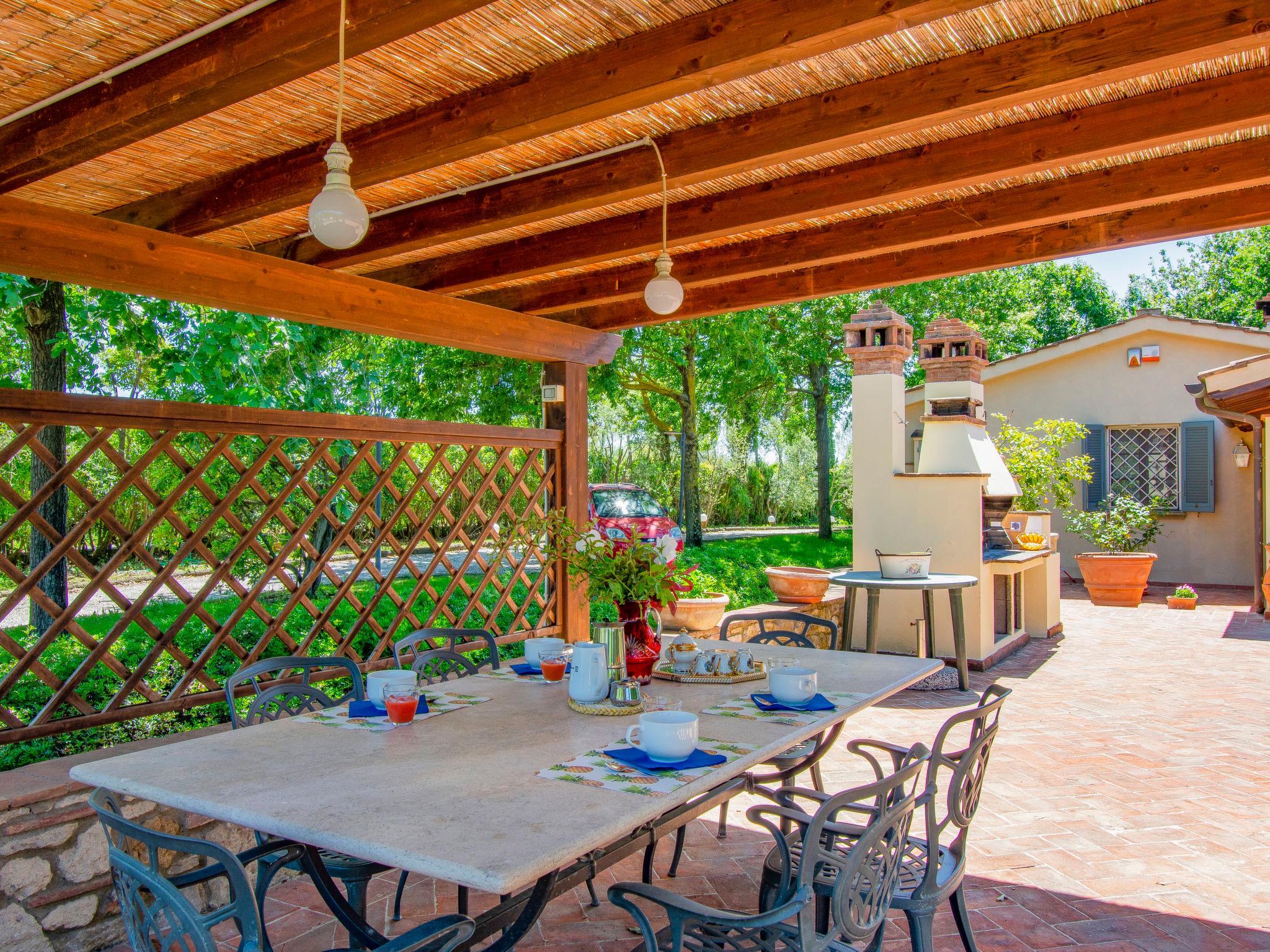 Photo 28 - Maison de 5 chambres à Cecina avec piscine privée et jardin