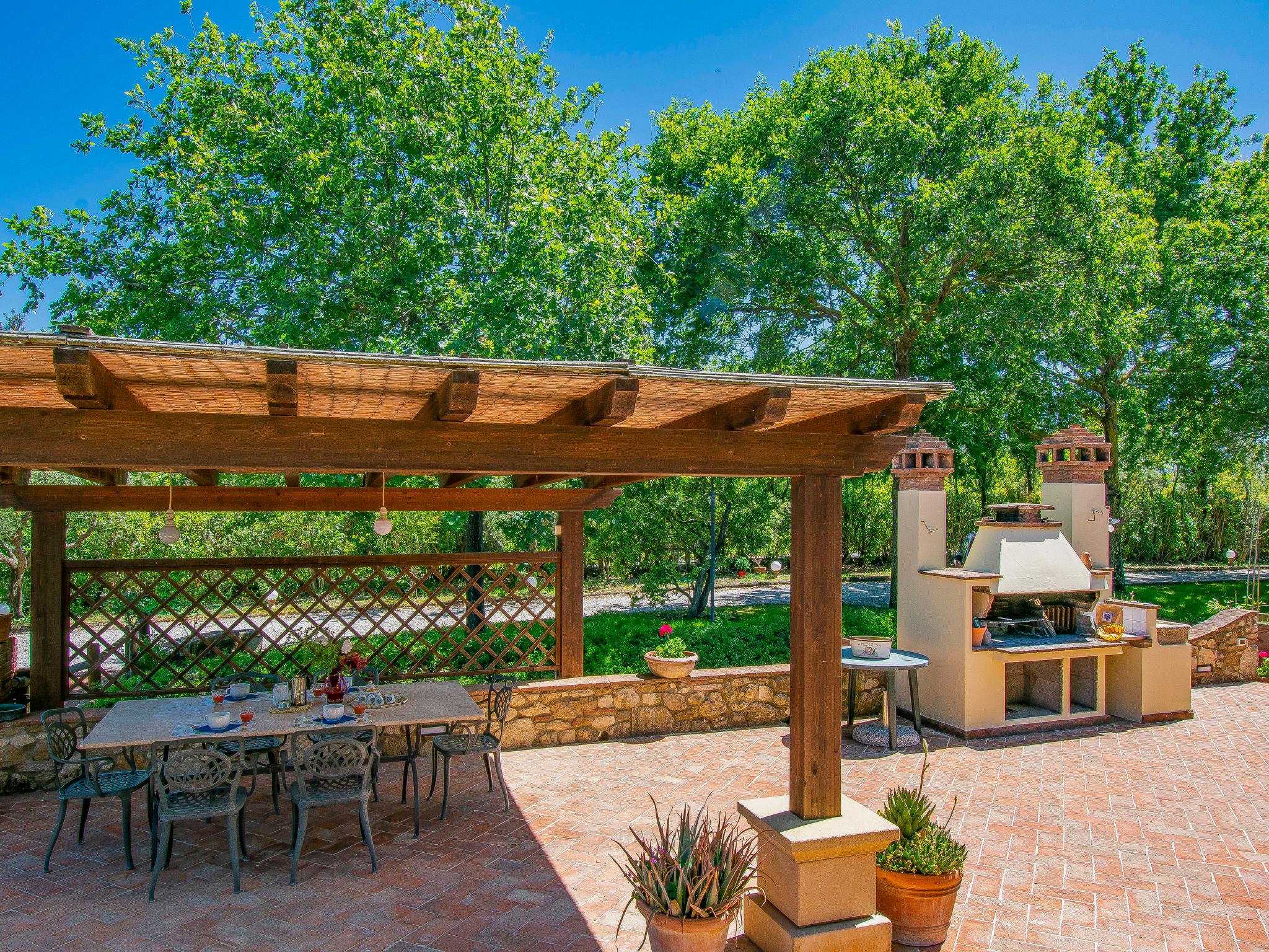 Photo 36 - Maison de 5 chambres à Cecina avec piscine privée et jardin