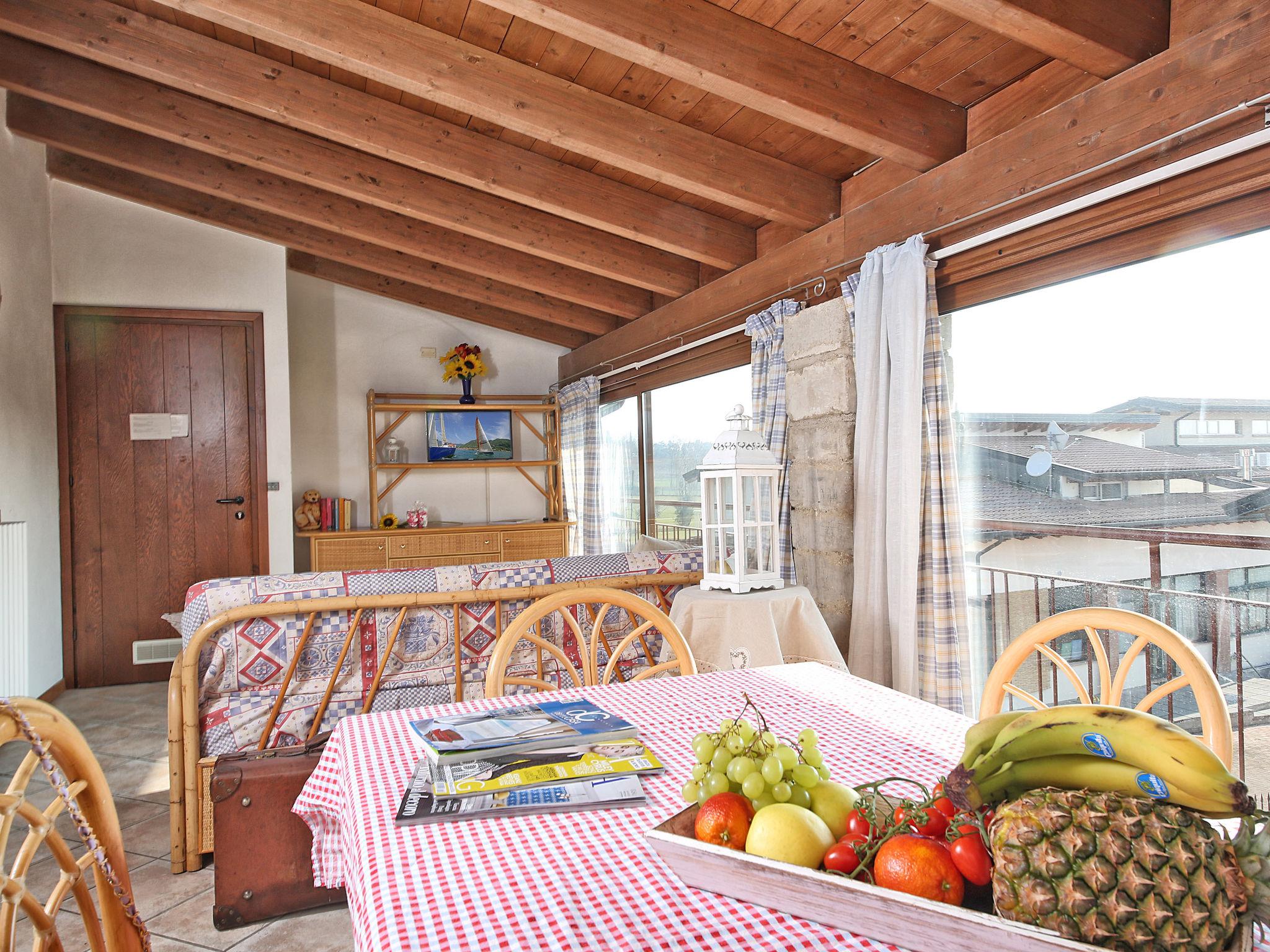 Photo 6 - Appartement de 3 chambres à Salò avec piscine et vues sur la montagne