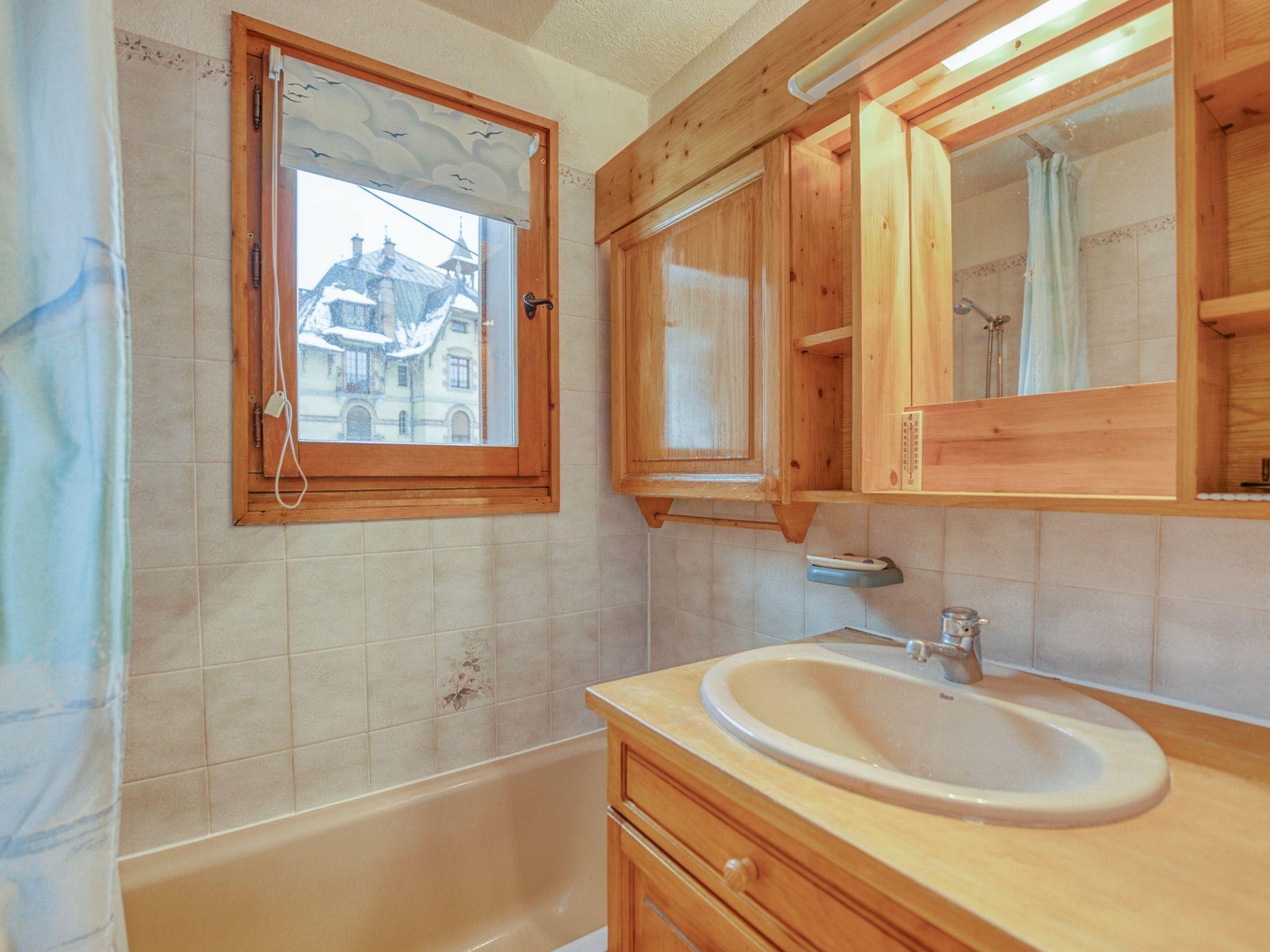 Foto 5 - Apartment mit 1 Schlafzimmer in Saint-Gervais-les-Bains mit blick auf die berge