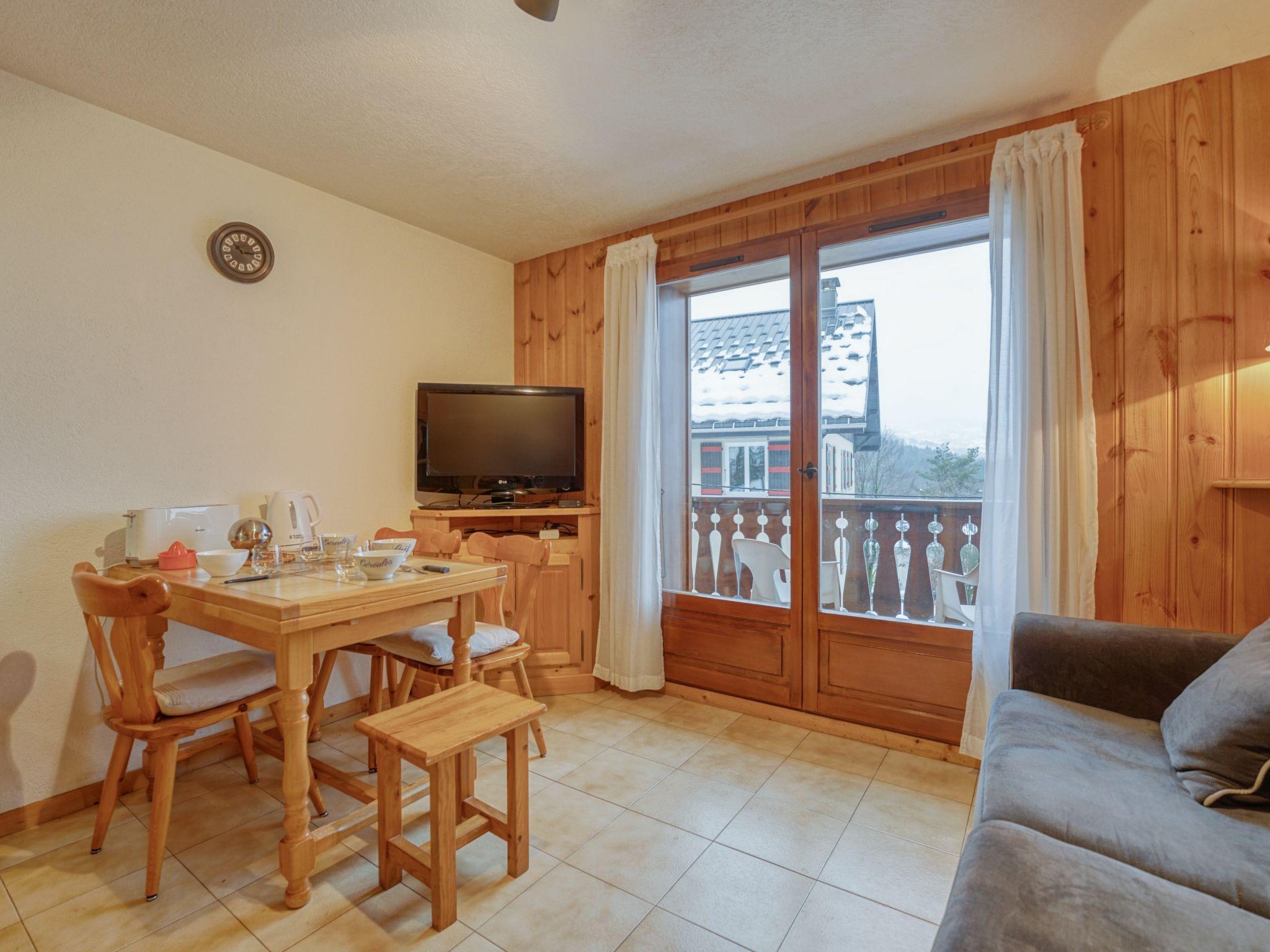 Foto 7 - Apartment mit 1 Schlafzimmer in Saint-Gervais-les-Bains mit blick auf die berge