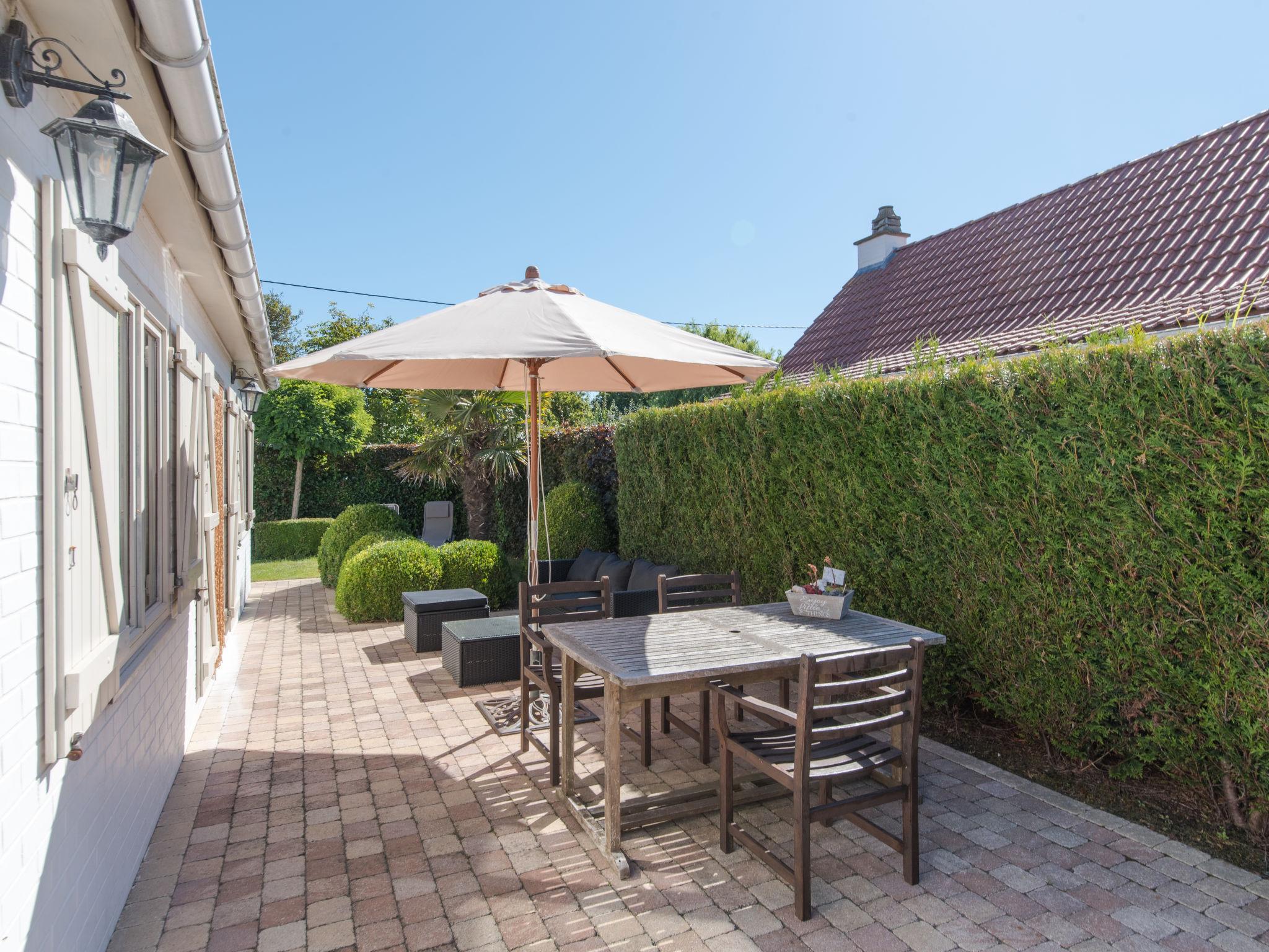 Photo 2 - Maison de 2 chambres à Bredene avec jardin et terrasse