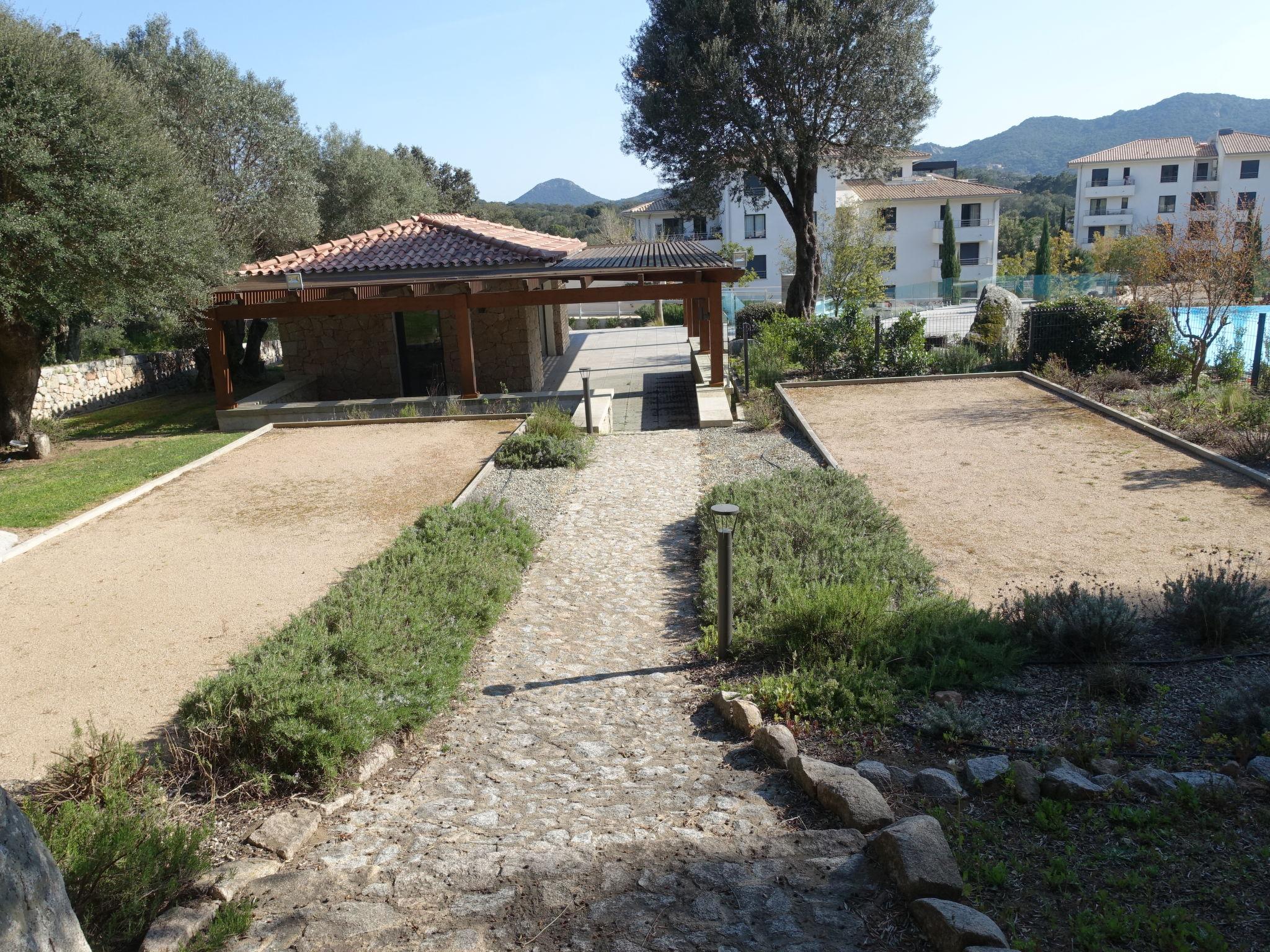 Foto 10 - Appartamento con 4 camere da letto a Porto-Vecchio con piscina e giardino