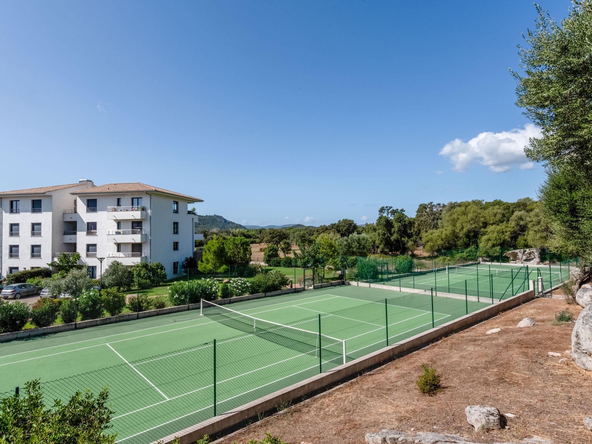 Photo 29 - Appartement de 3 chambres à Porto-Vecchio avec piscine et vues à la mer