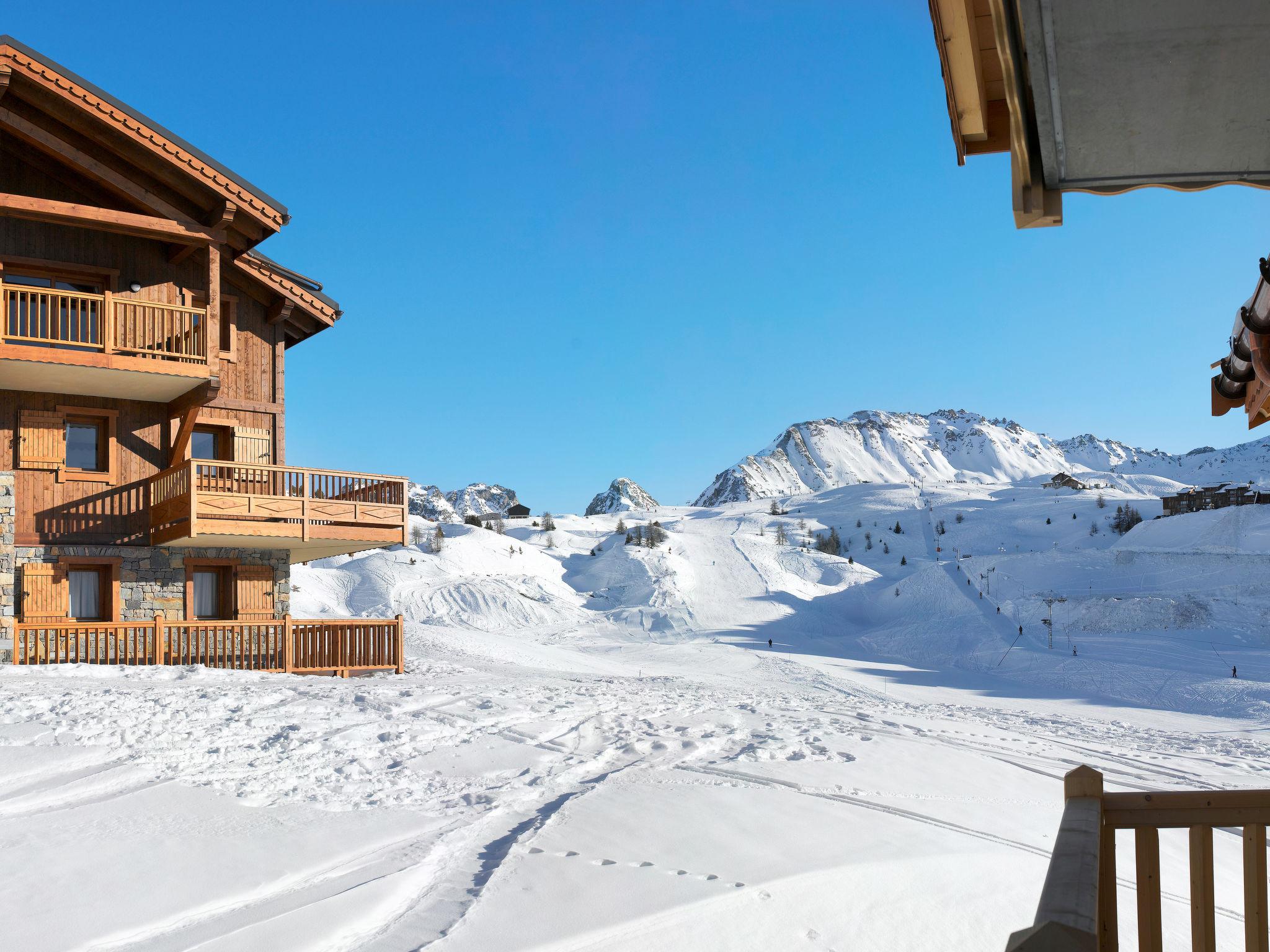 Foto 14 - Apartment mit 2 Schlafzimmern in La Plagne Tarentaise mit schwimmbad und blick auf die berge