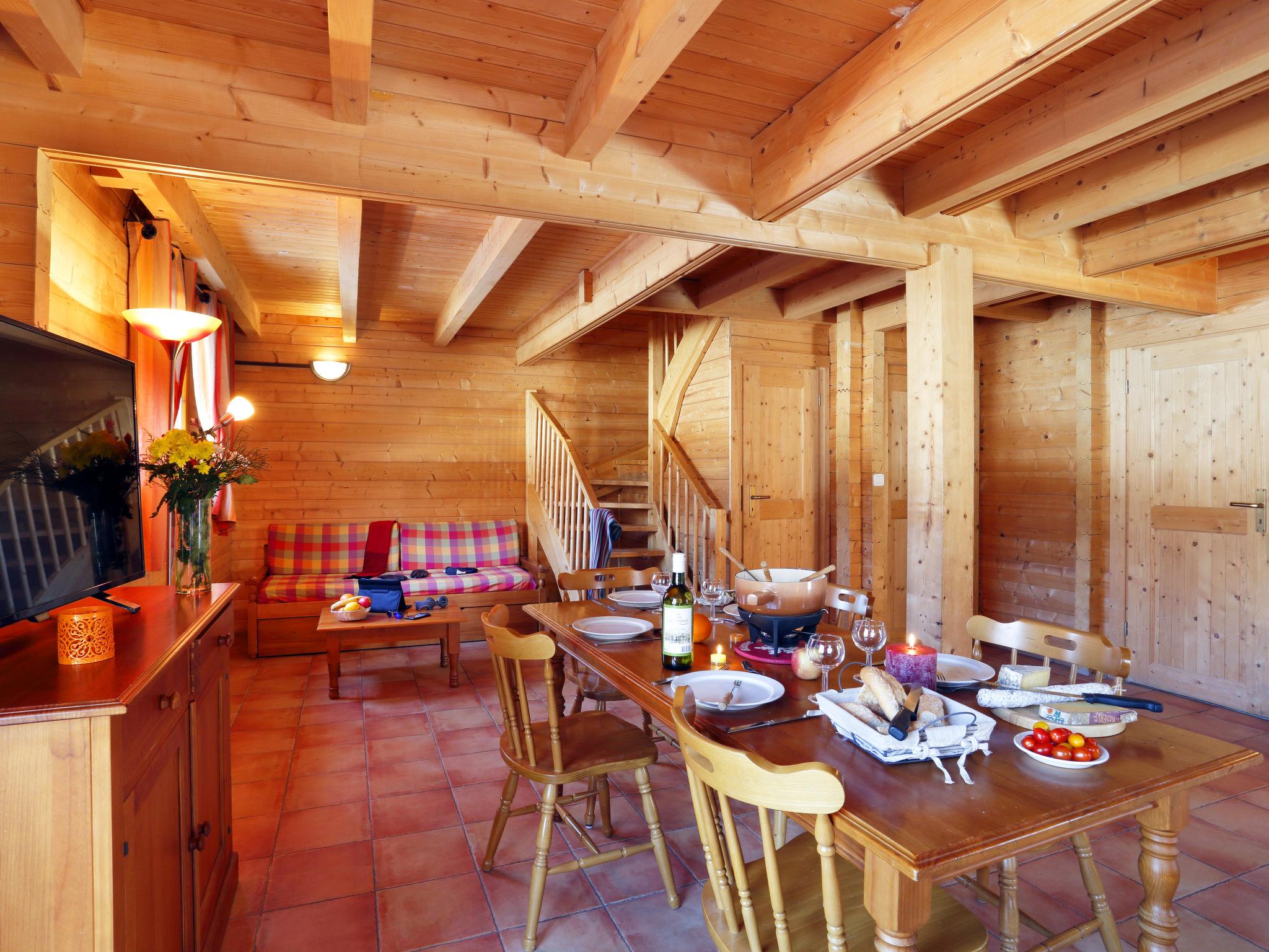 Photo 2 - Maison de 2 chambres à Morillon avec piscine et vues sur la montagne