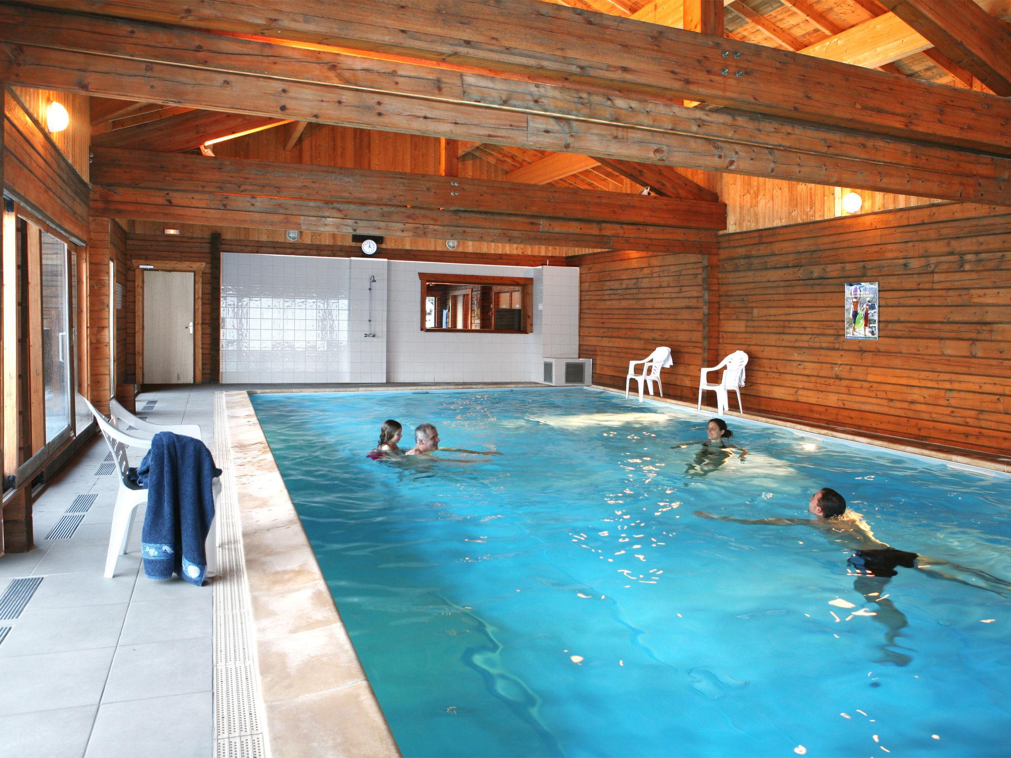 Photo 4 - Maison de 3 chambres à Morillon avec piscine et vues sur la montagne