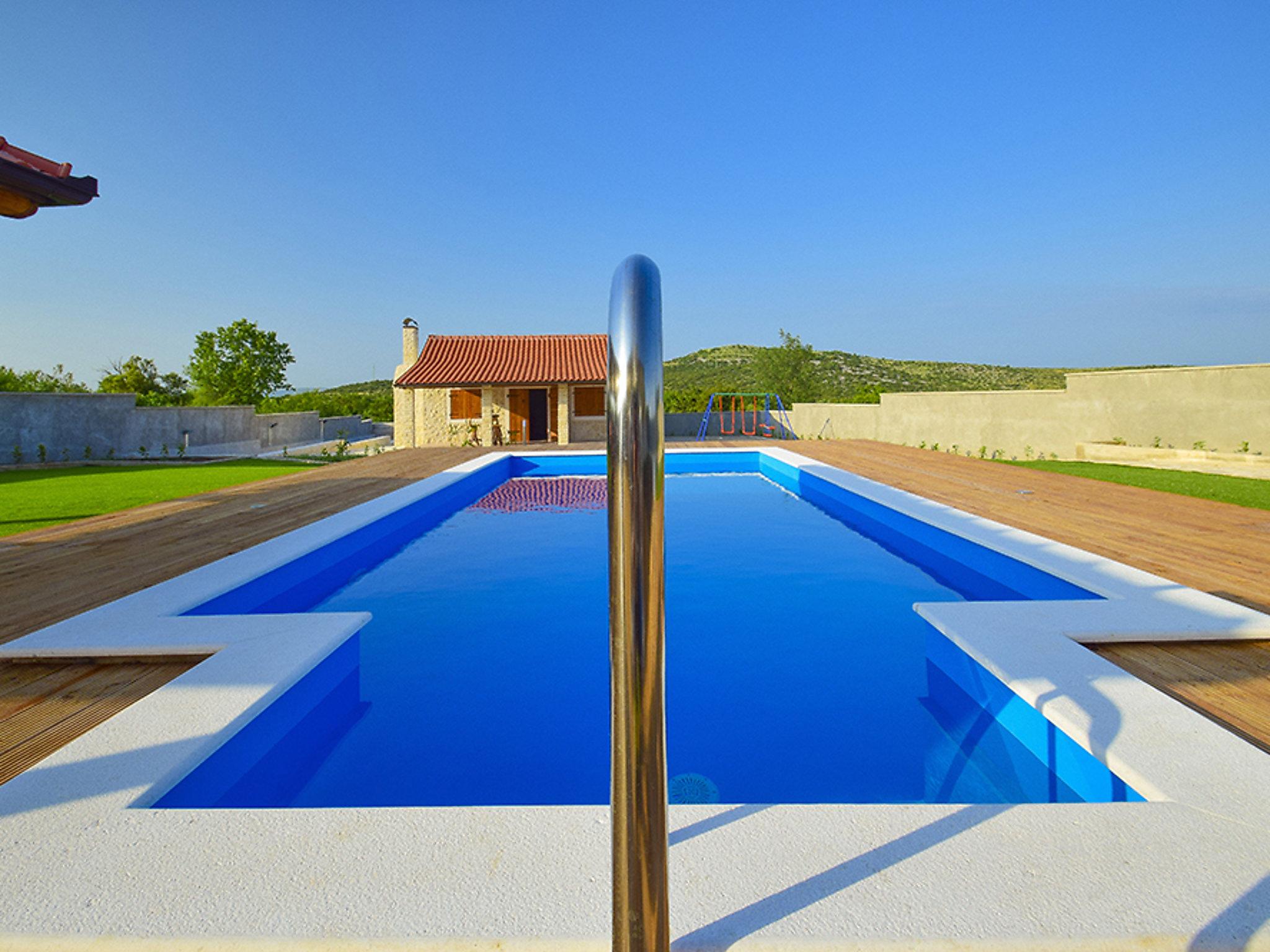 Foto 33 - Casa de 5 habitaciones en Vodice con piscina privada y vistas al mar