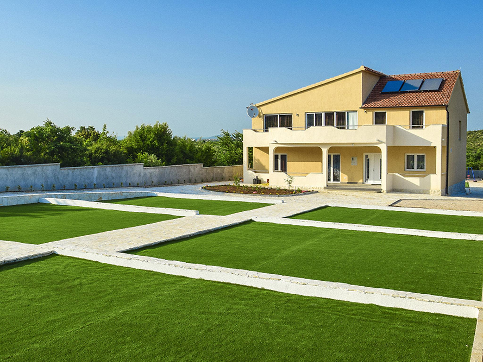 Photo 30 - Maison de 5 chambres à Vodice avec piscine privée et jardin