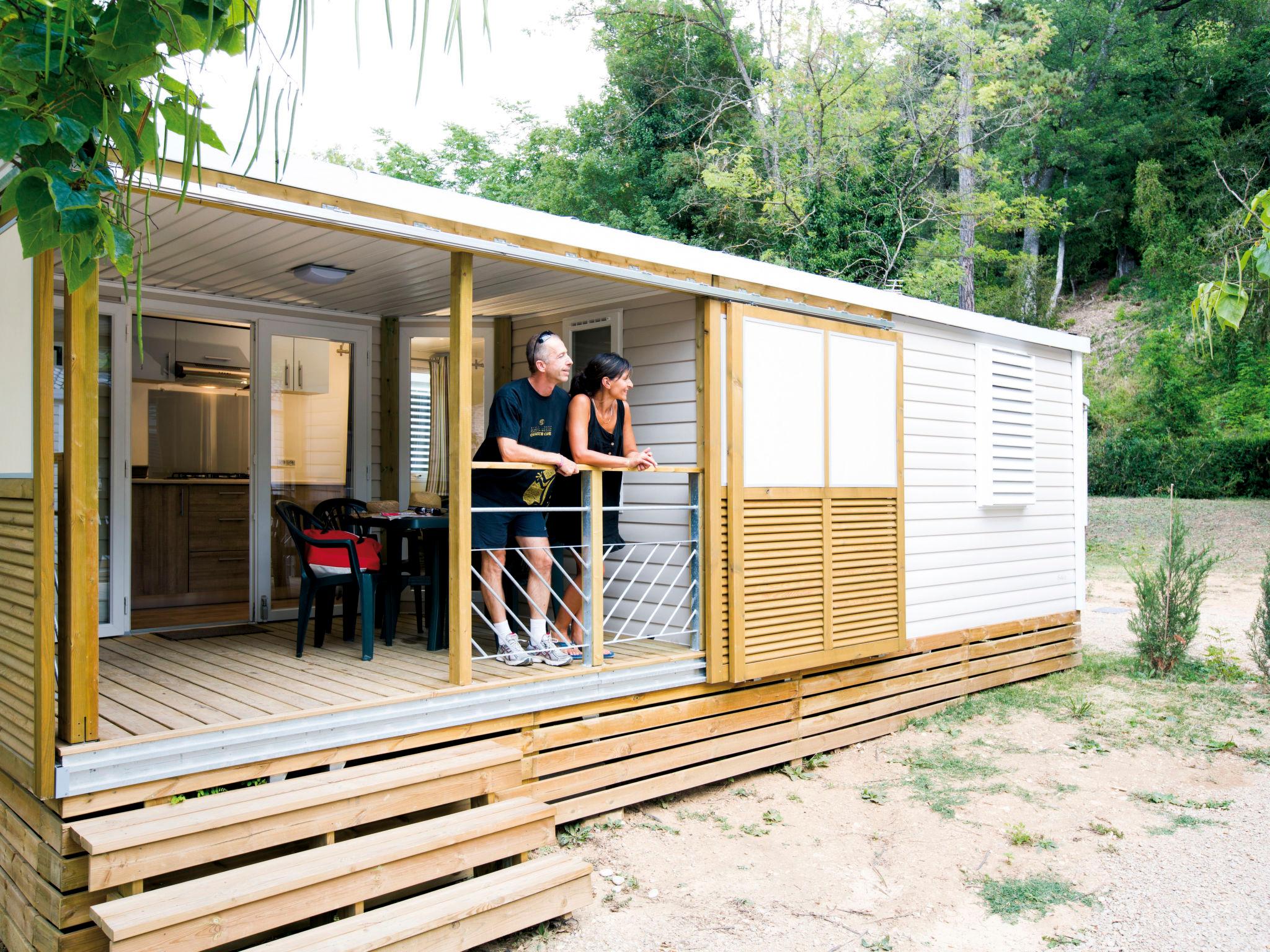 Foto 8 - Haus mit 3 Schlafzimmern in Gréoux-les-Bains mit schwimmbad und garten