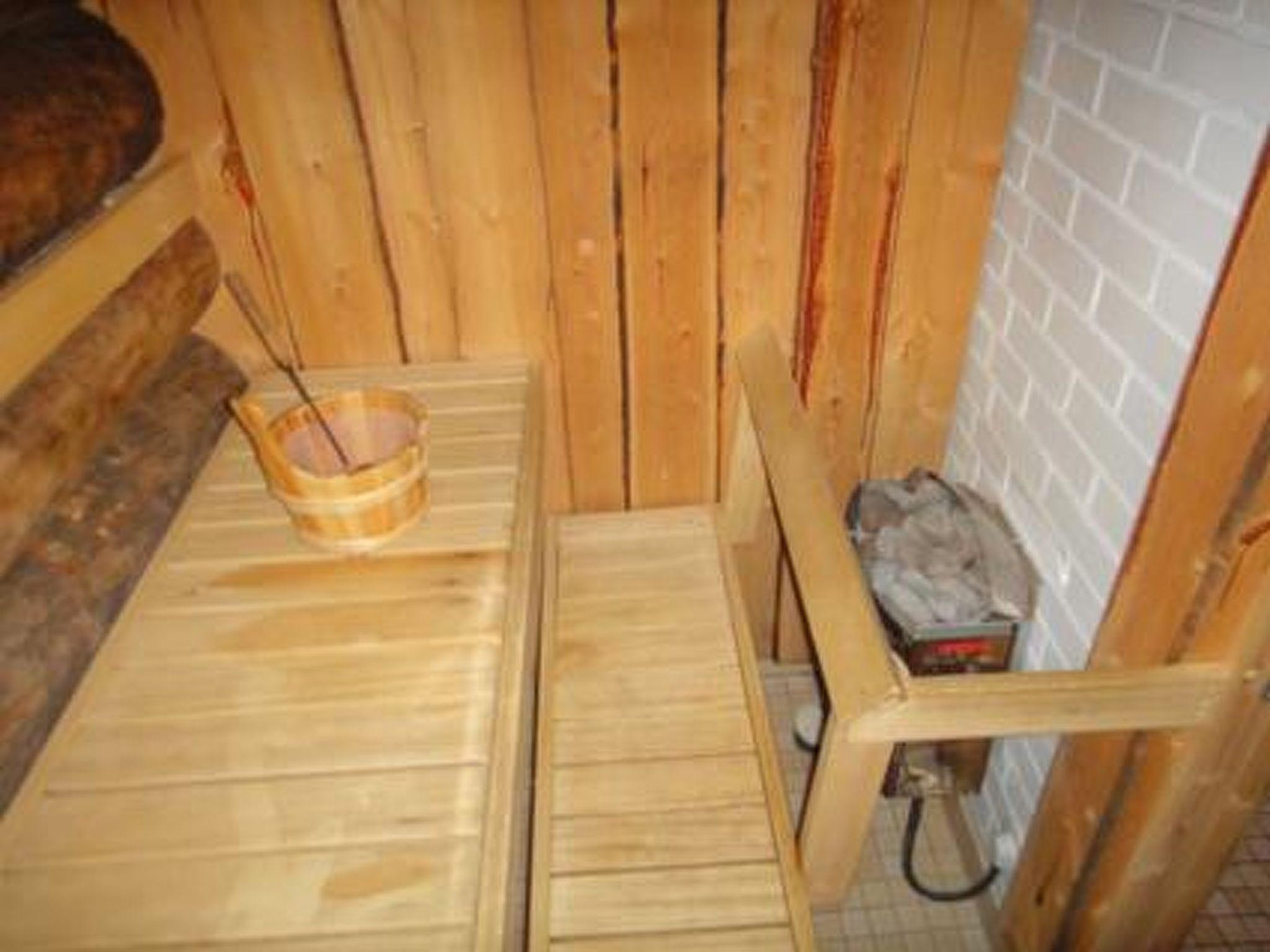 Foto 16 - Haus mit 2 Schlafzimmern in Kolari mit sauna und blick auf die berge