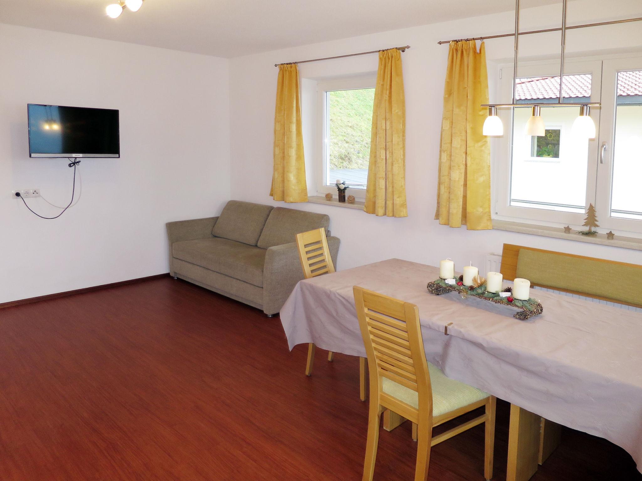 Photo 6 - 2 bedroom Apartment in Hainzenberg with terrace and mountain view