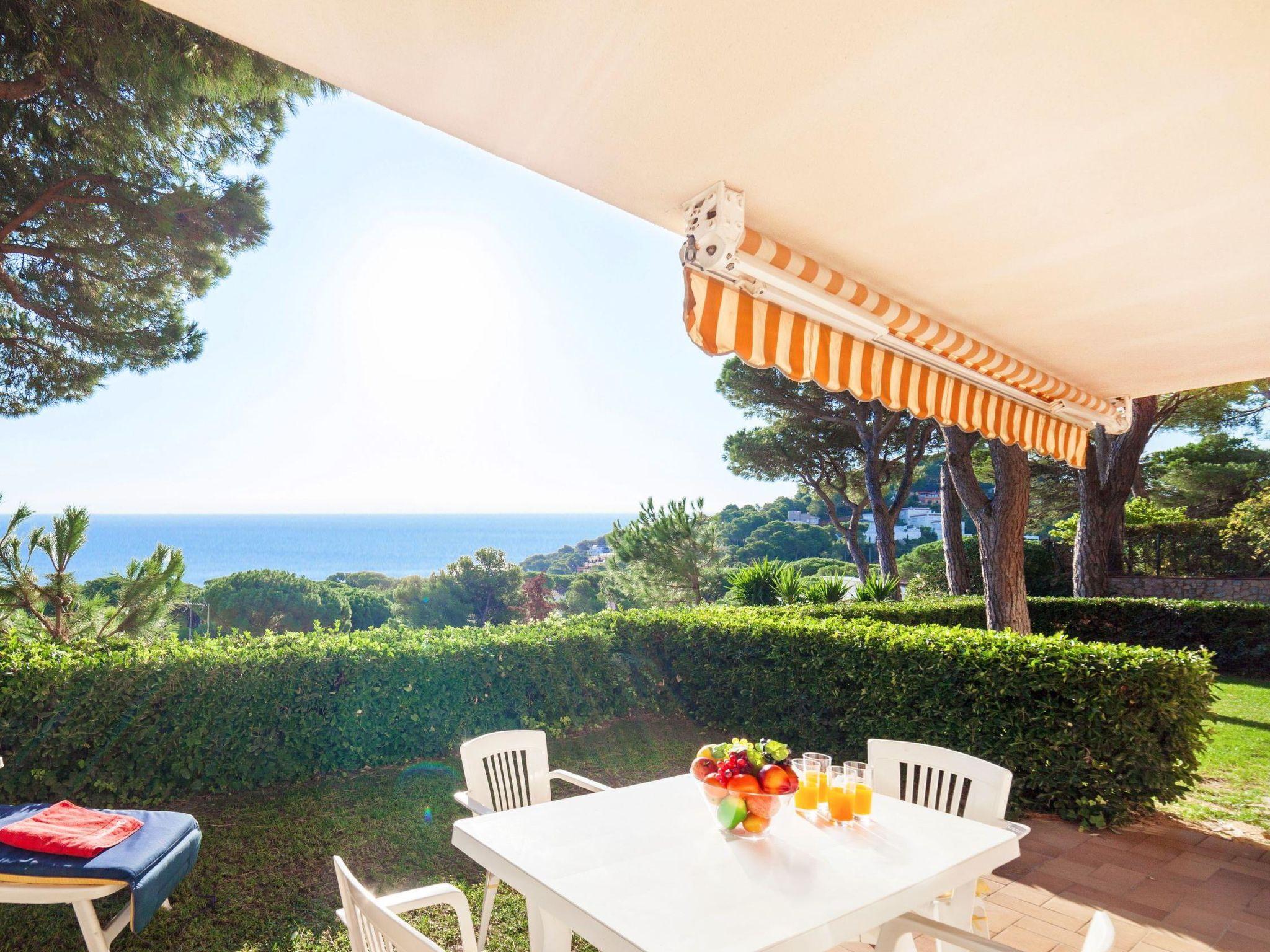 Photo 1 - Appartement de 2 chambres à Pals avec jardin et vues à la mer