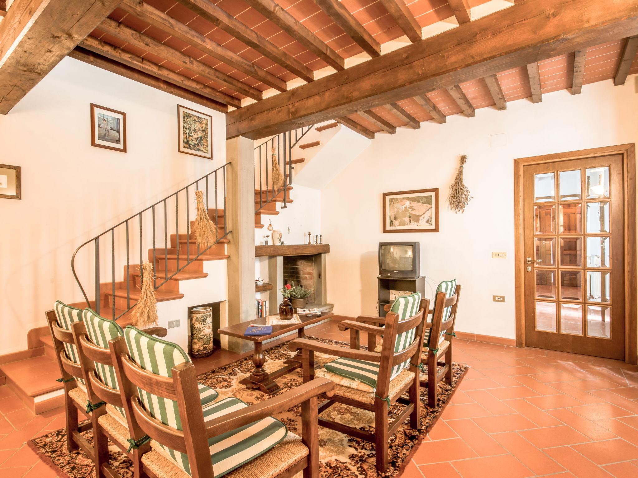 Photo 9 - 2 bedroom House in Cavriglia with garden