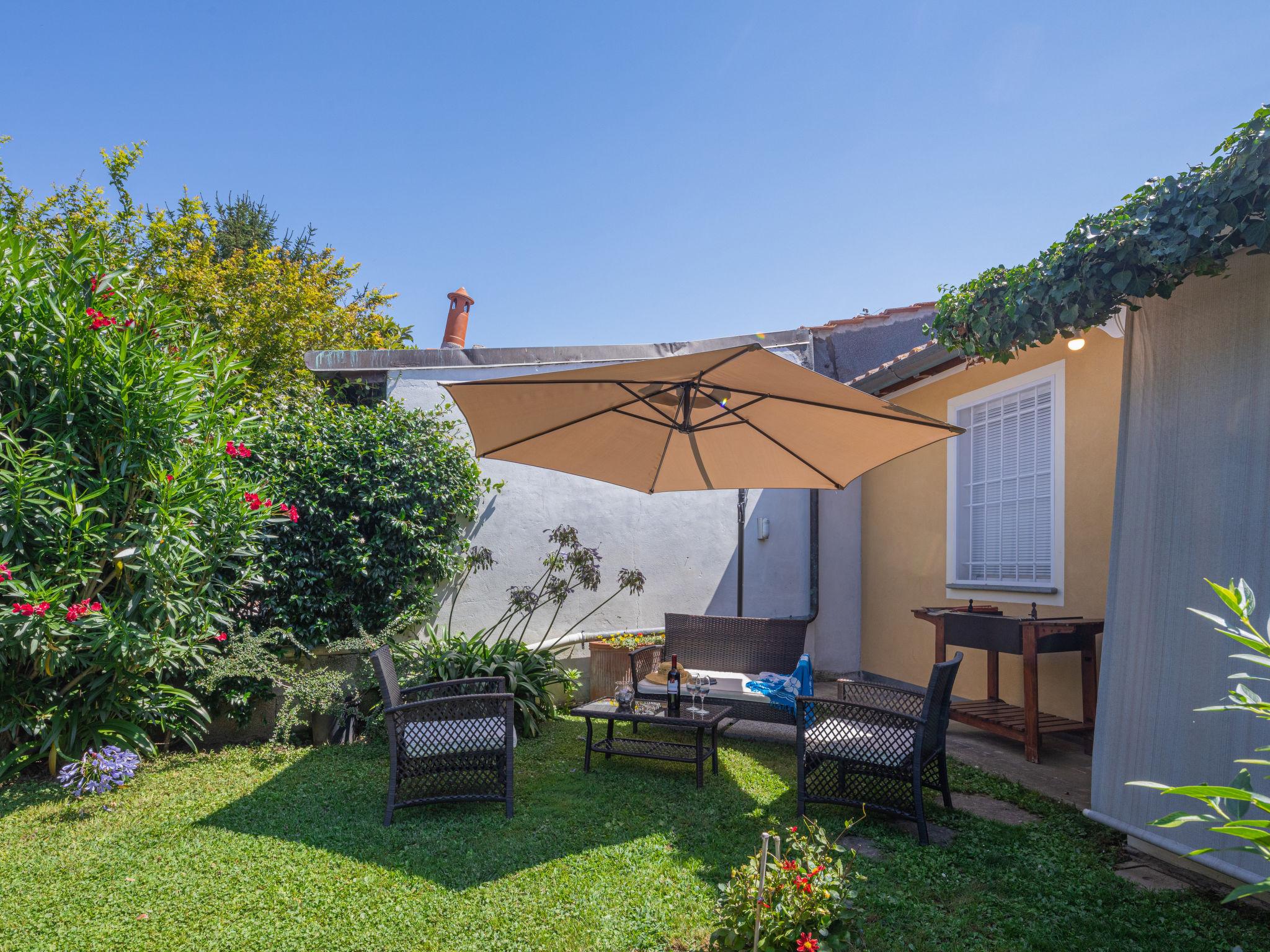 Photo 6 - Maison de 2 chambres à Pietrasanta avec jardin et vues à la mer