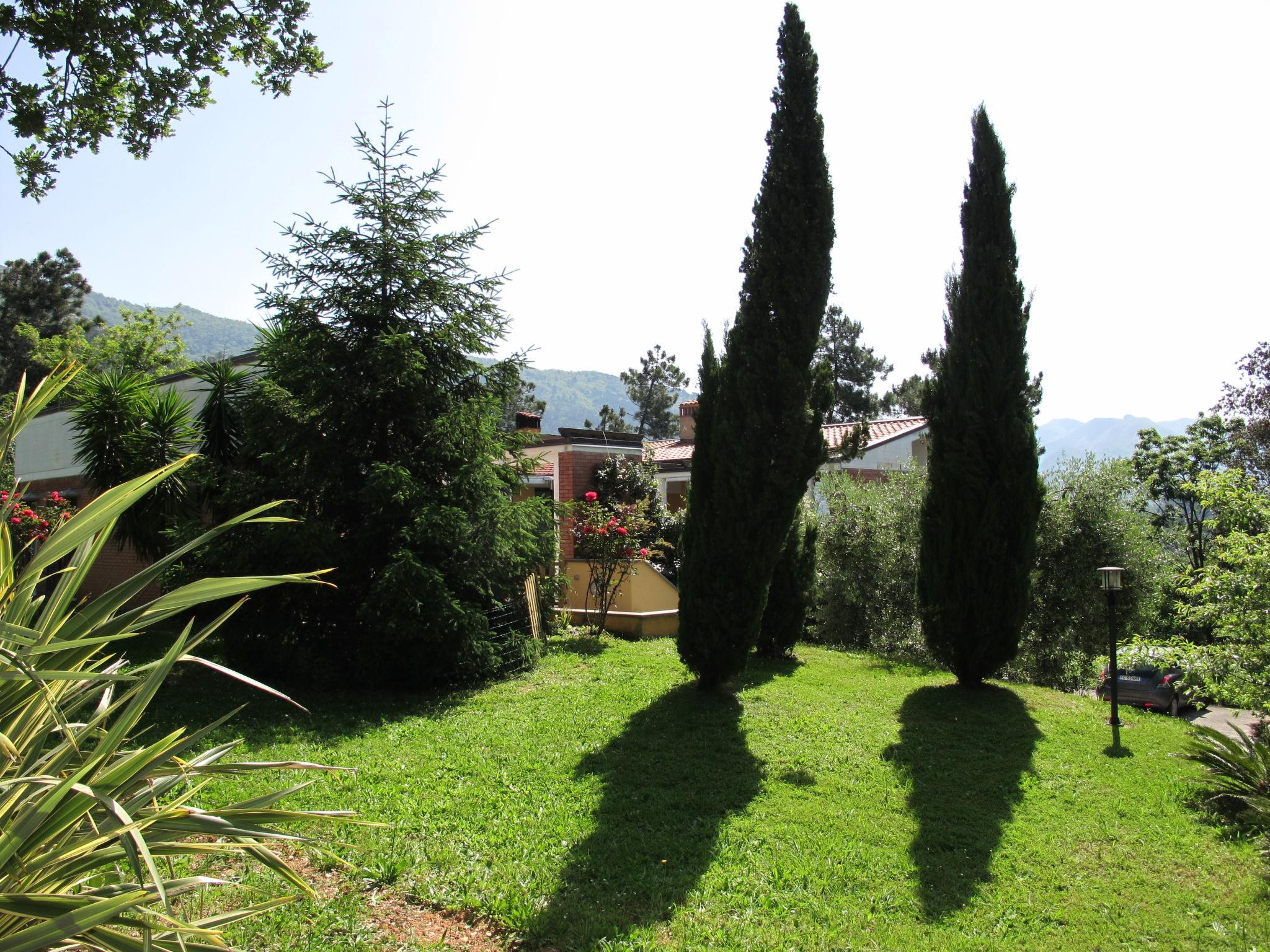 Foto 2 - Apartamento de 2 habitaciones en Montignoso con jardín y vistas al mar